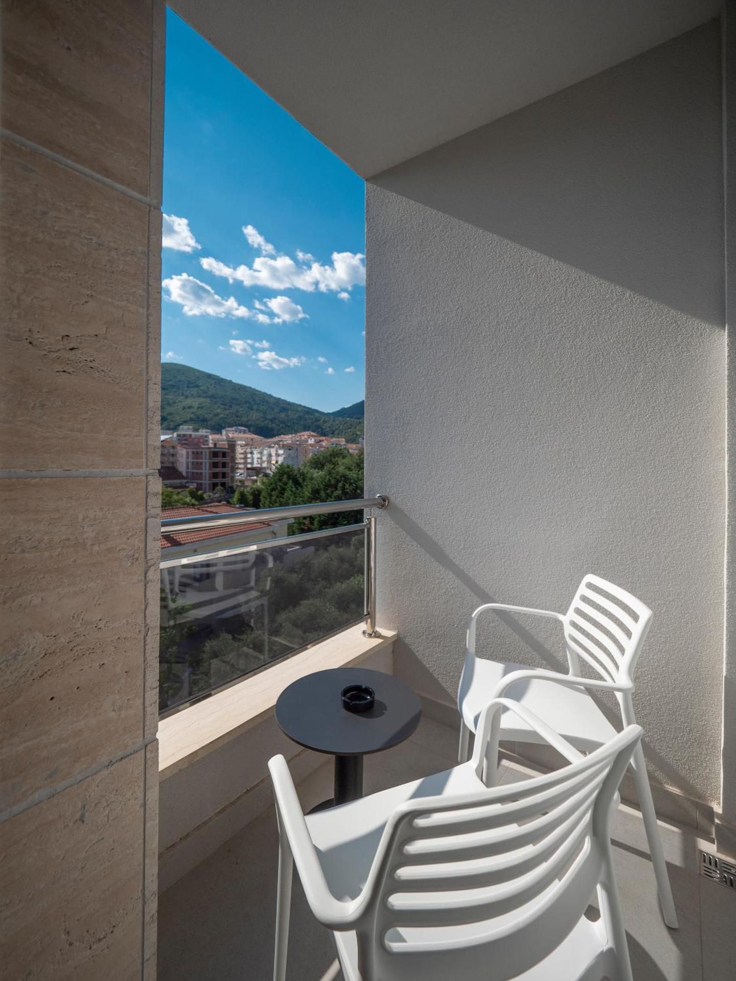 Superior Double or Twin Room with Garden View