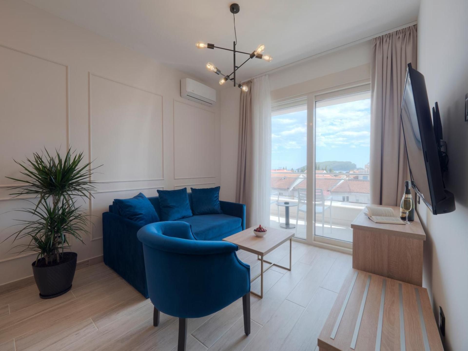 Premium Apartment