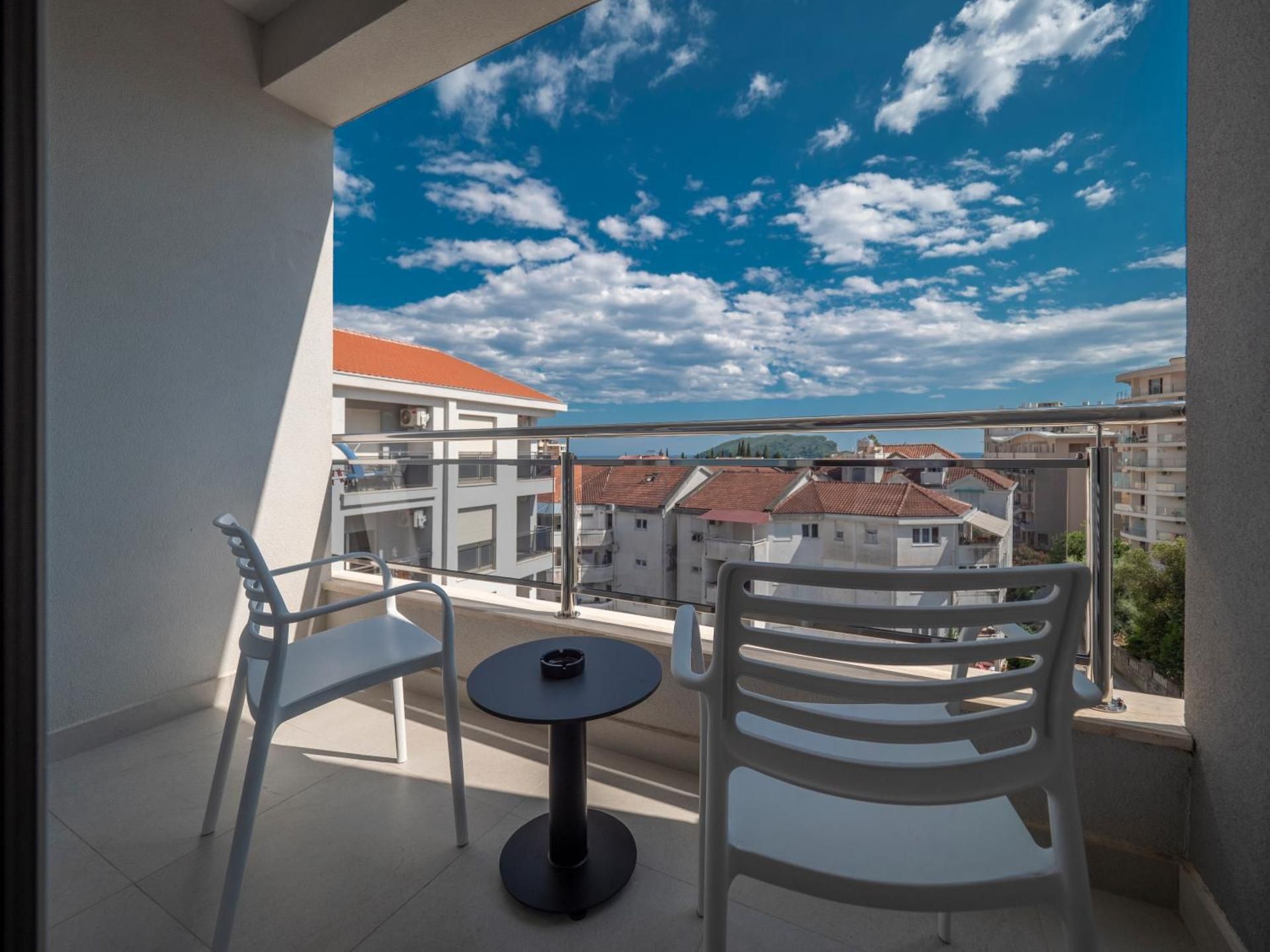 Premium Apartment with Sea View