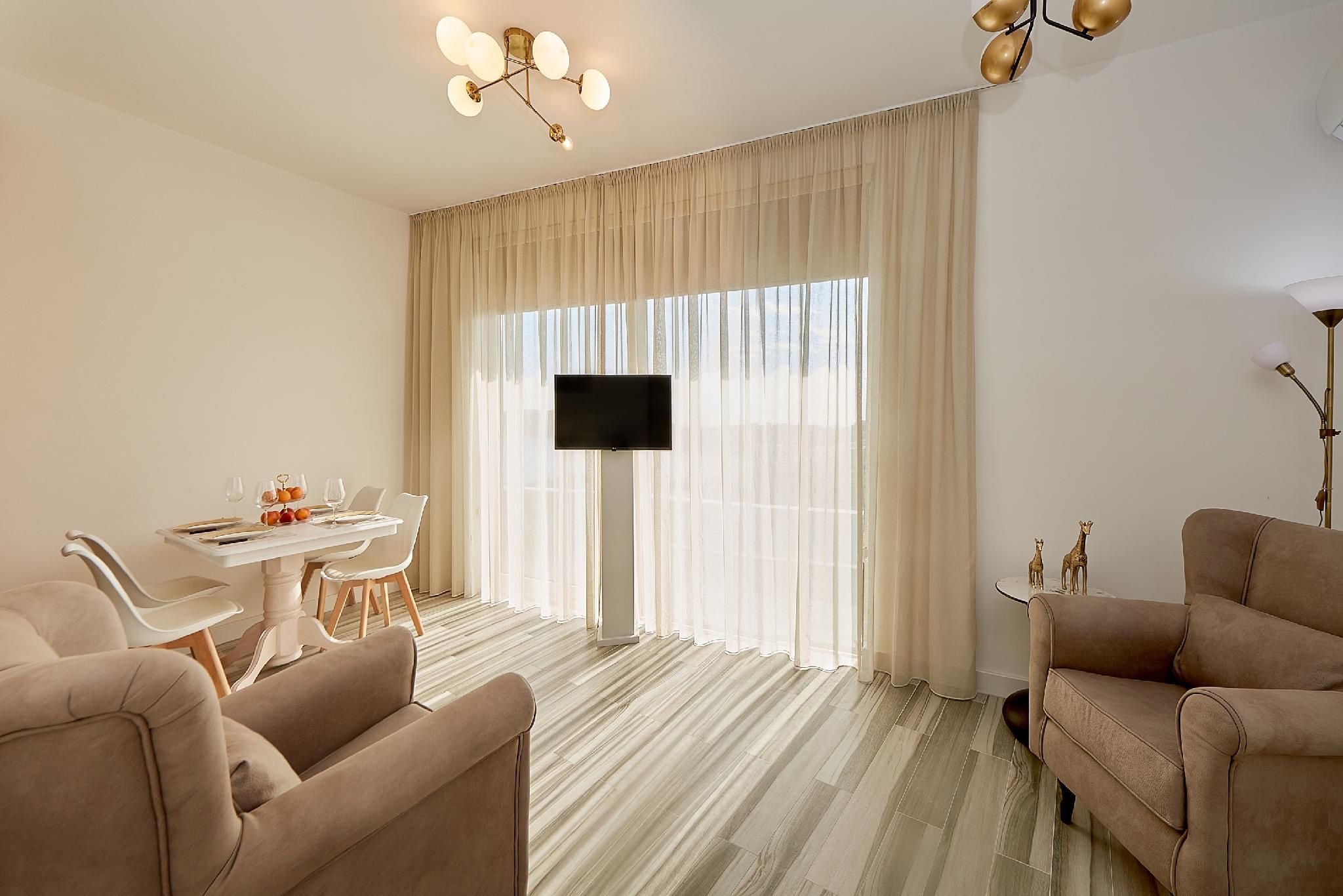 Panorama View Royal Suite with Kitchen