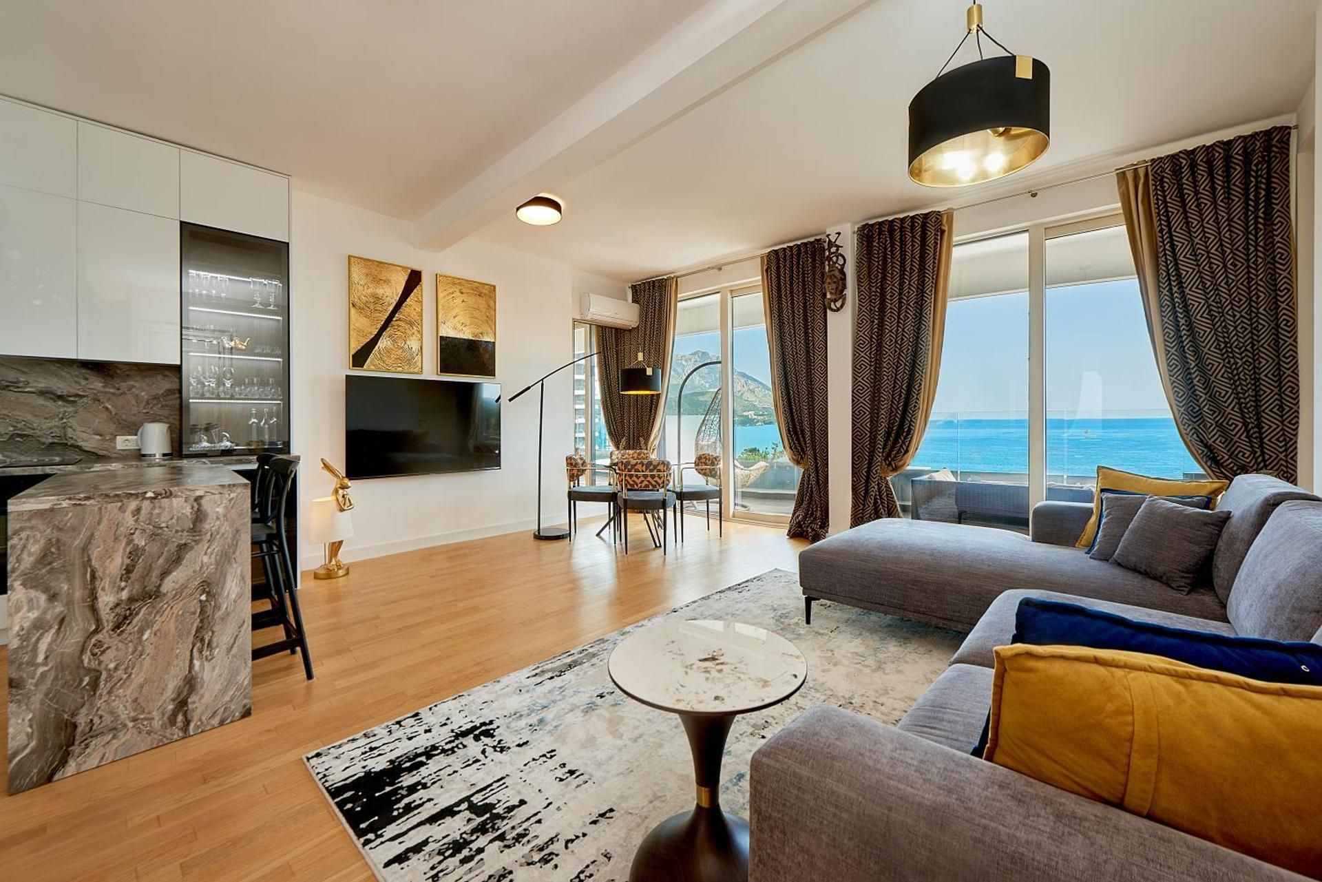 One-Bedroom Apartment with Balcony and Sea View