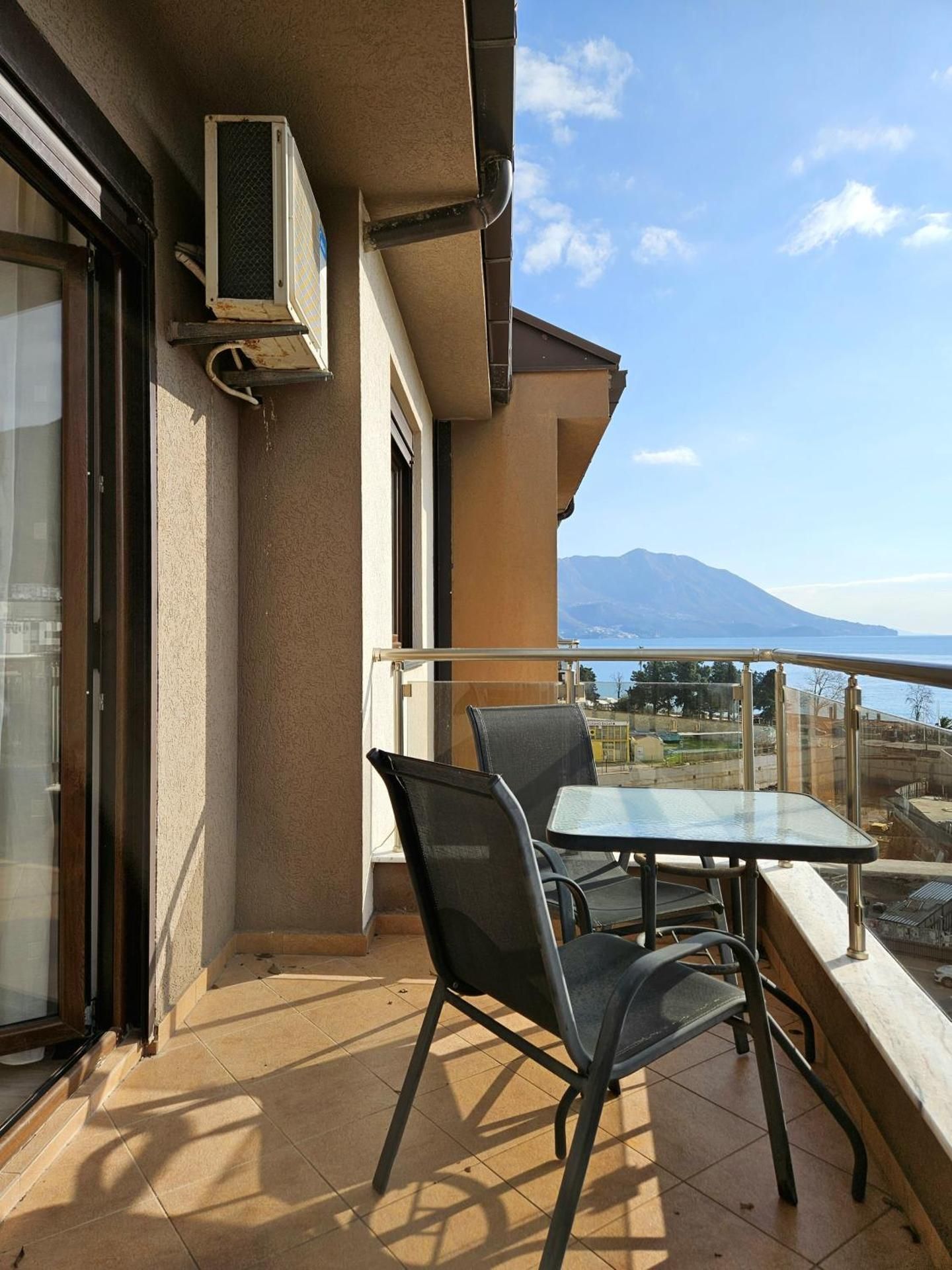 Apartment with Terrace