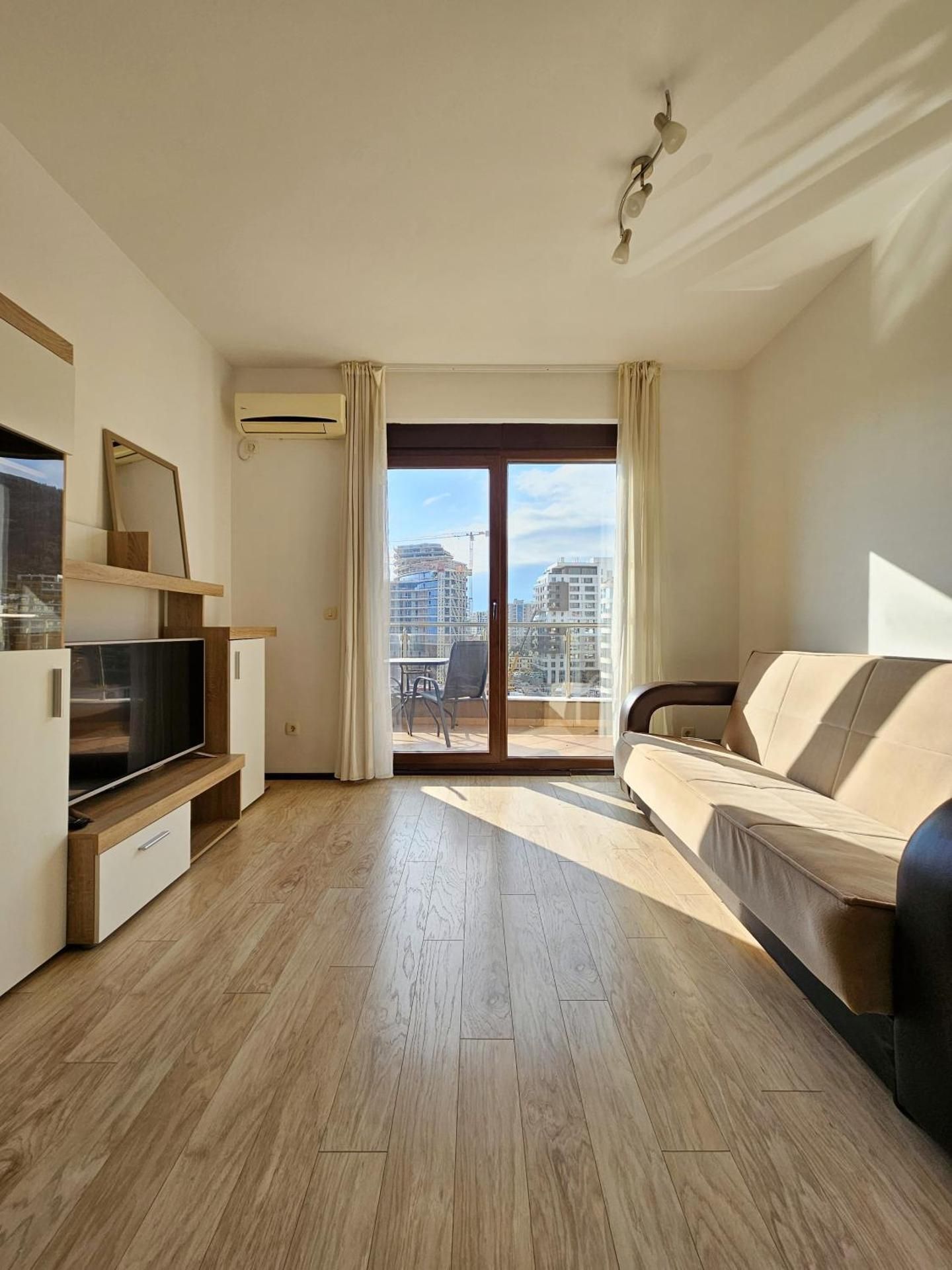 Apartment with Terrace