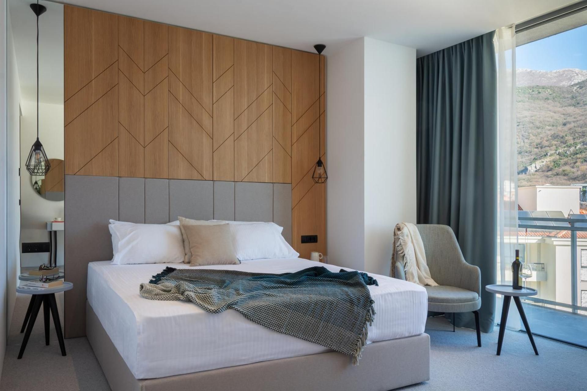 Standard Double Room with Side Sea View