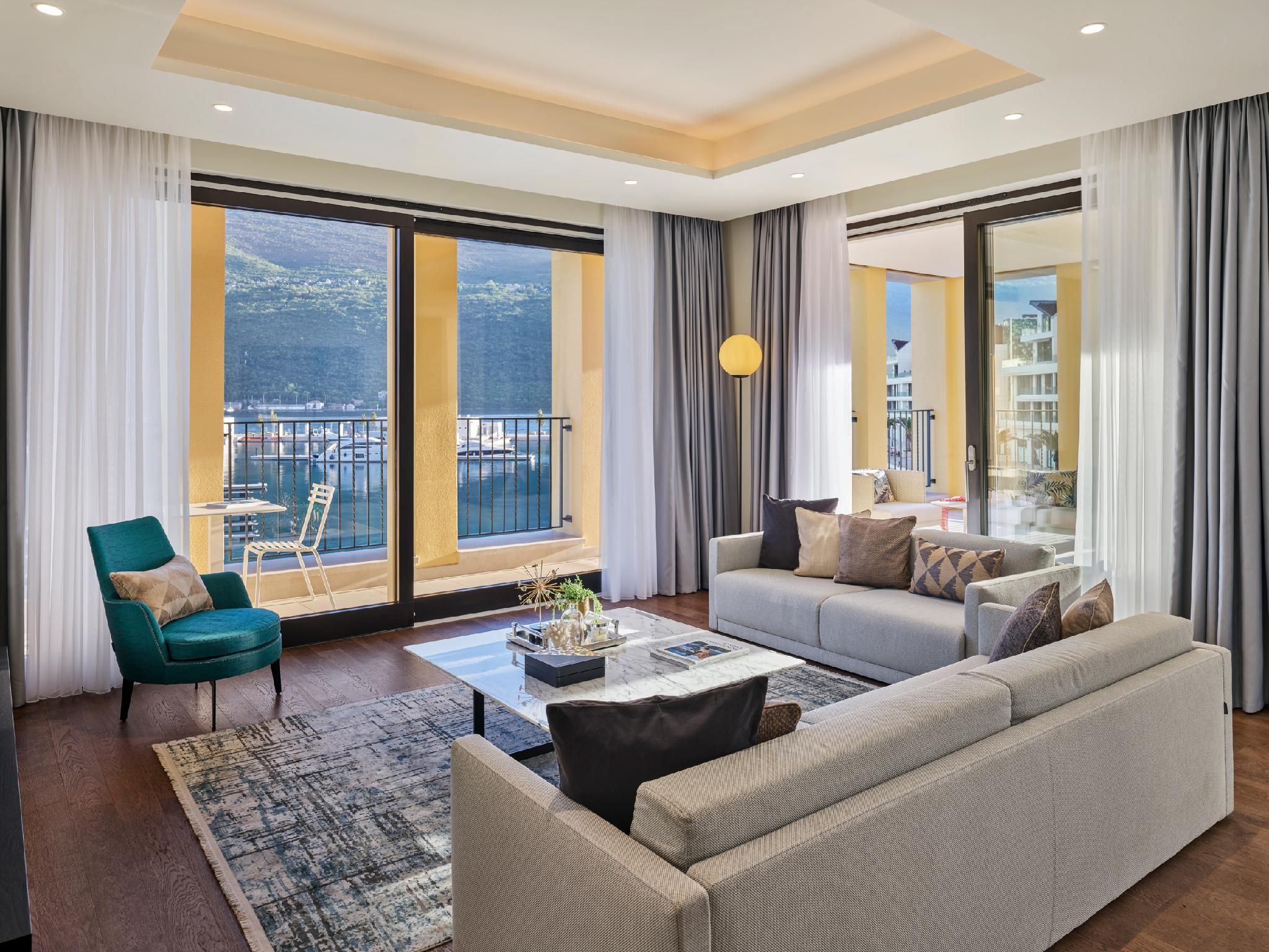 Oceanfront Four Bedroom Suite