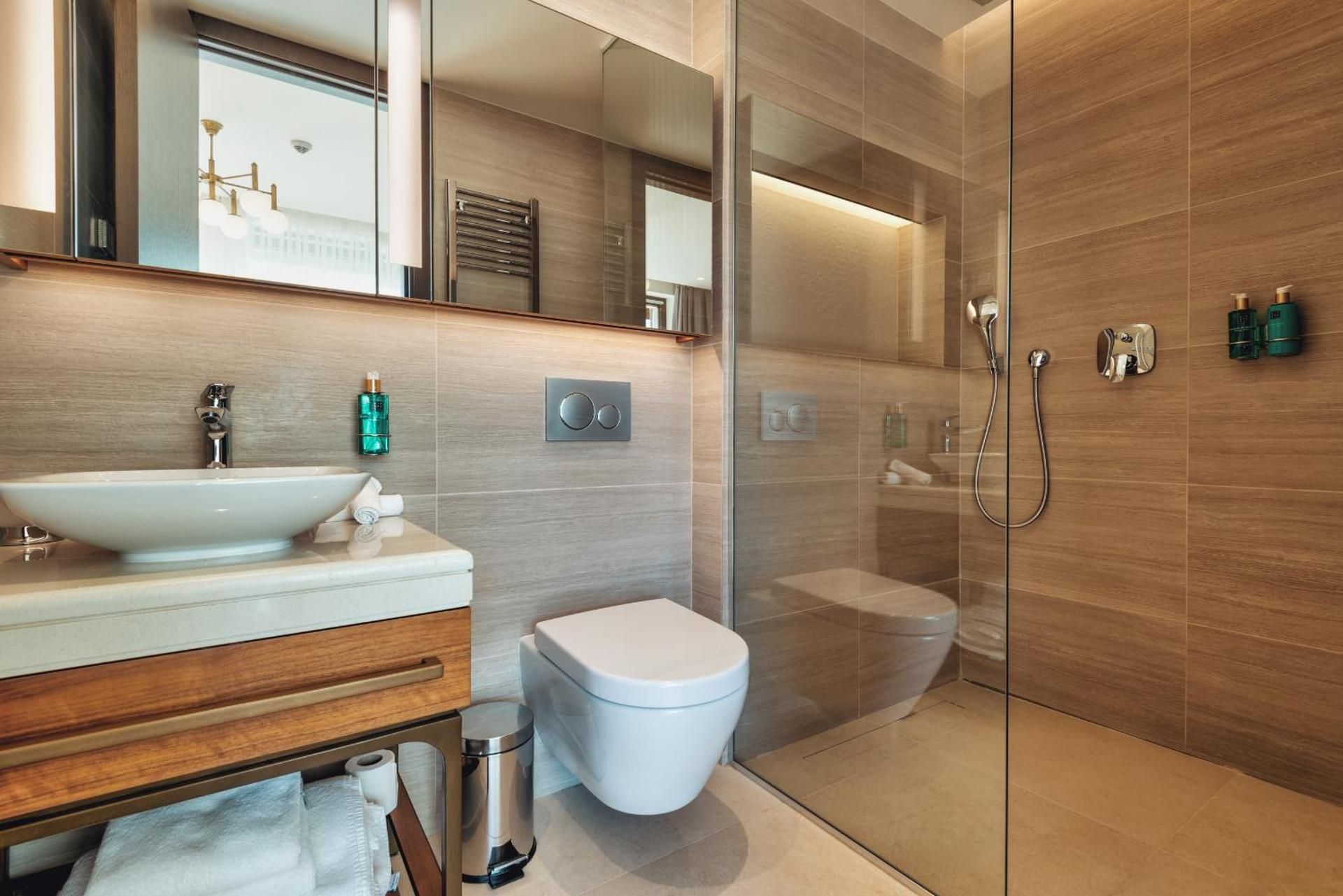 Bonaca Suite with Private Pool