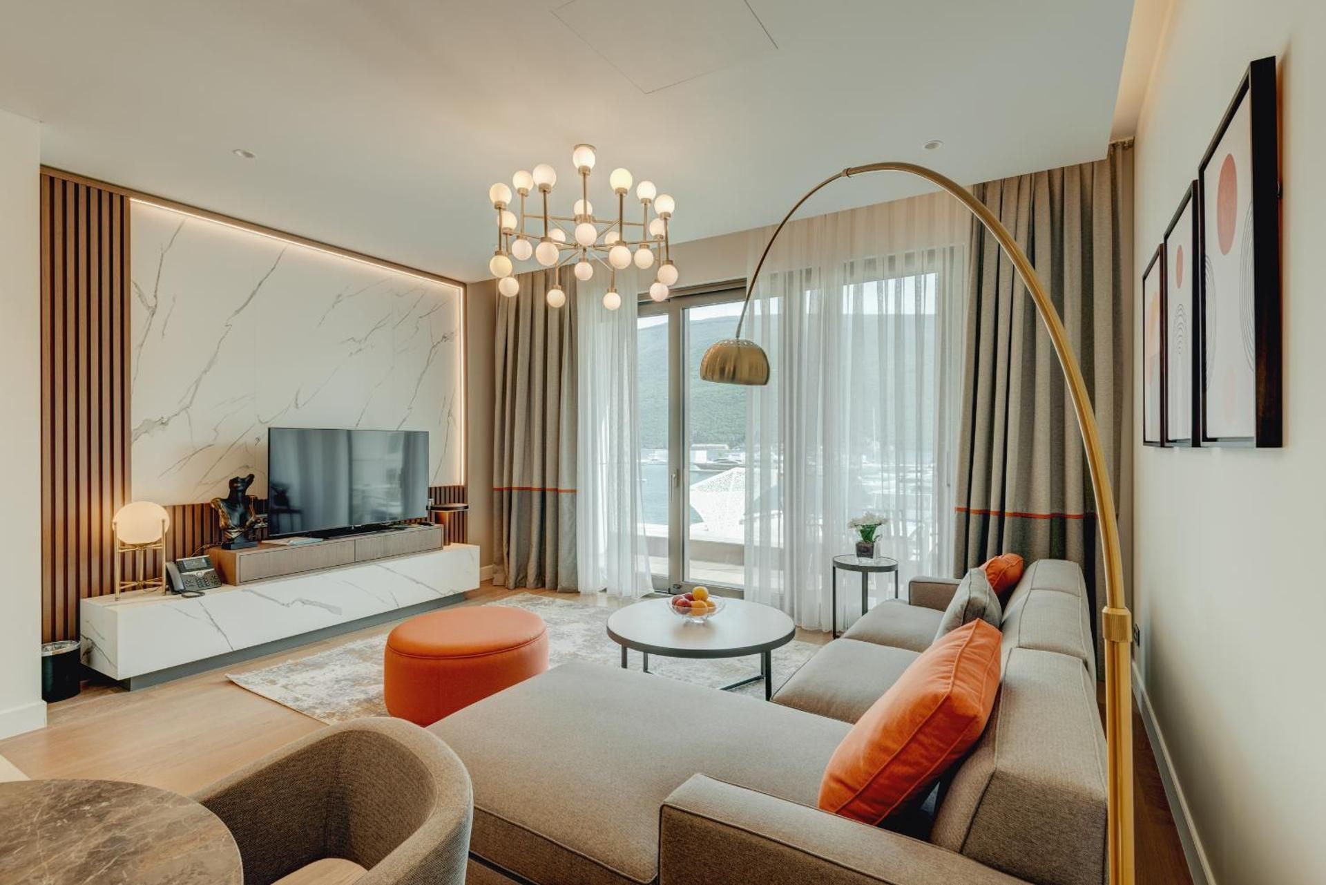 Mimosa One Bedroom Apartment with Balcony