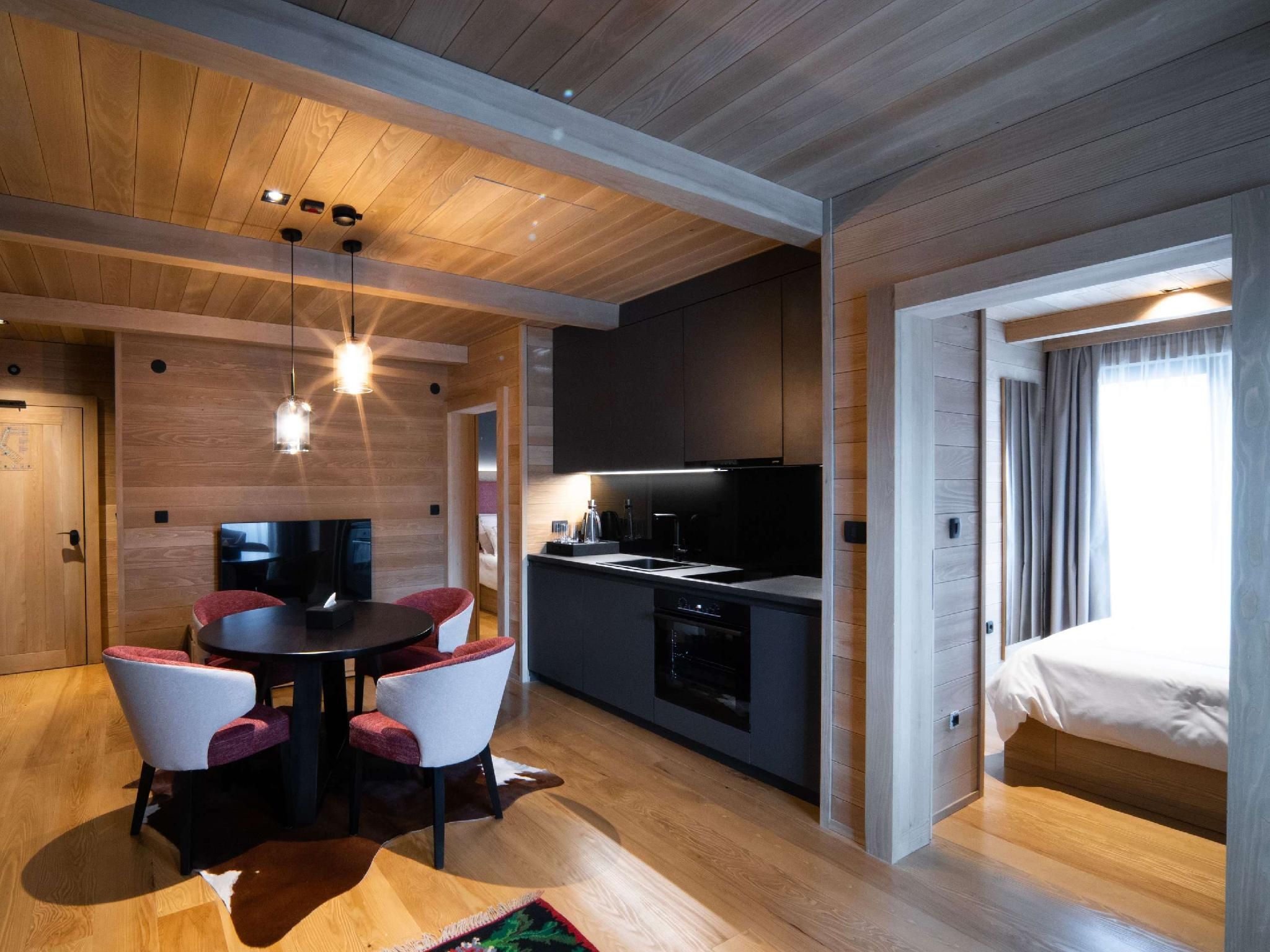 Signature Suite