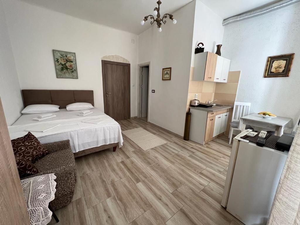 Triple Room with View