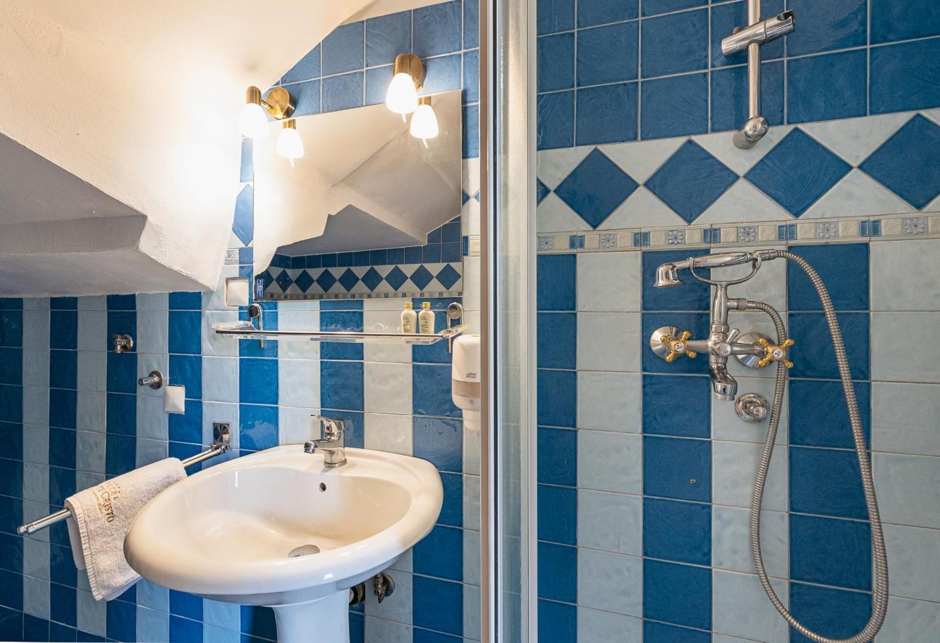 Apartments Leo One-Bedroom Apartment with Terrace