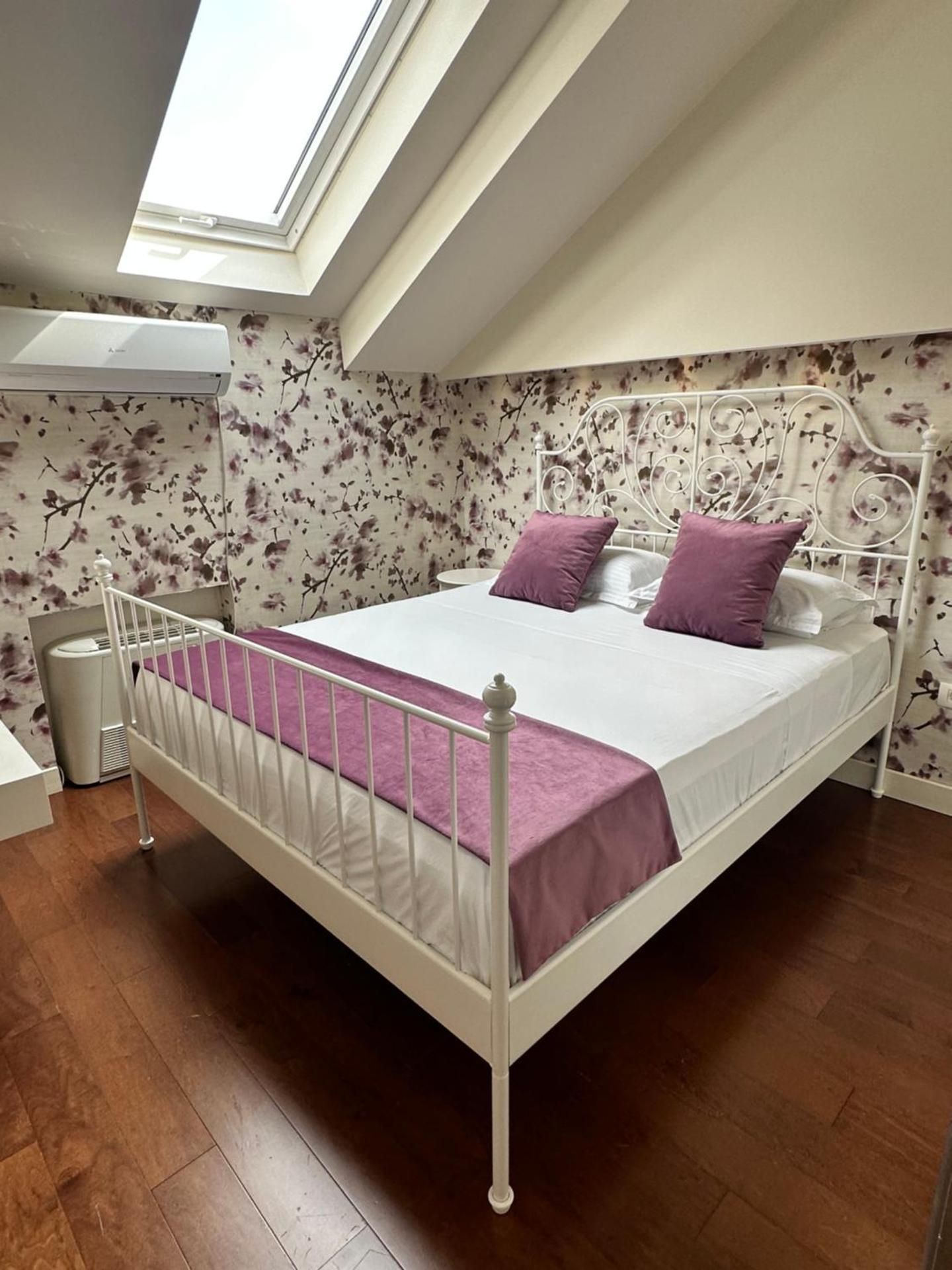 Double Room with Private External Bathroom