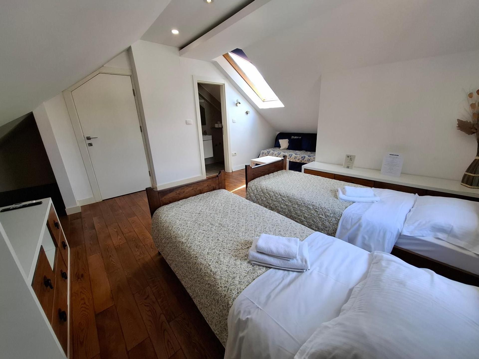 Twin Room with Bathroom