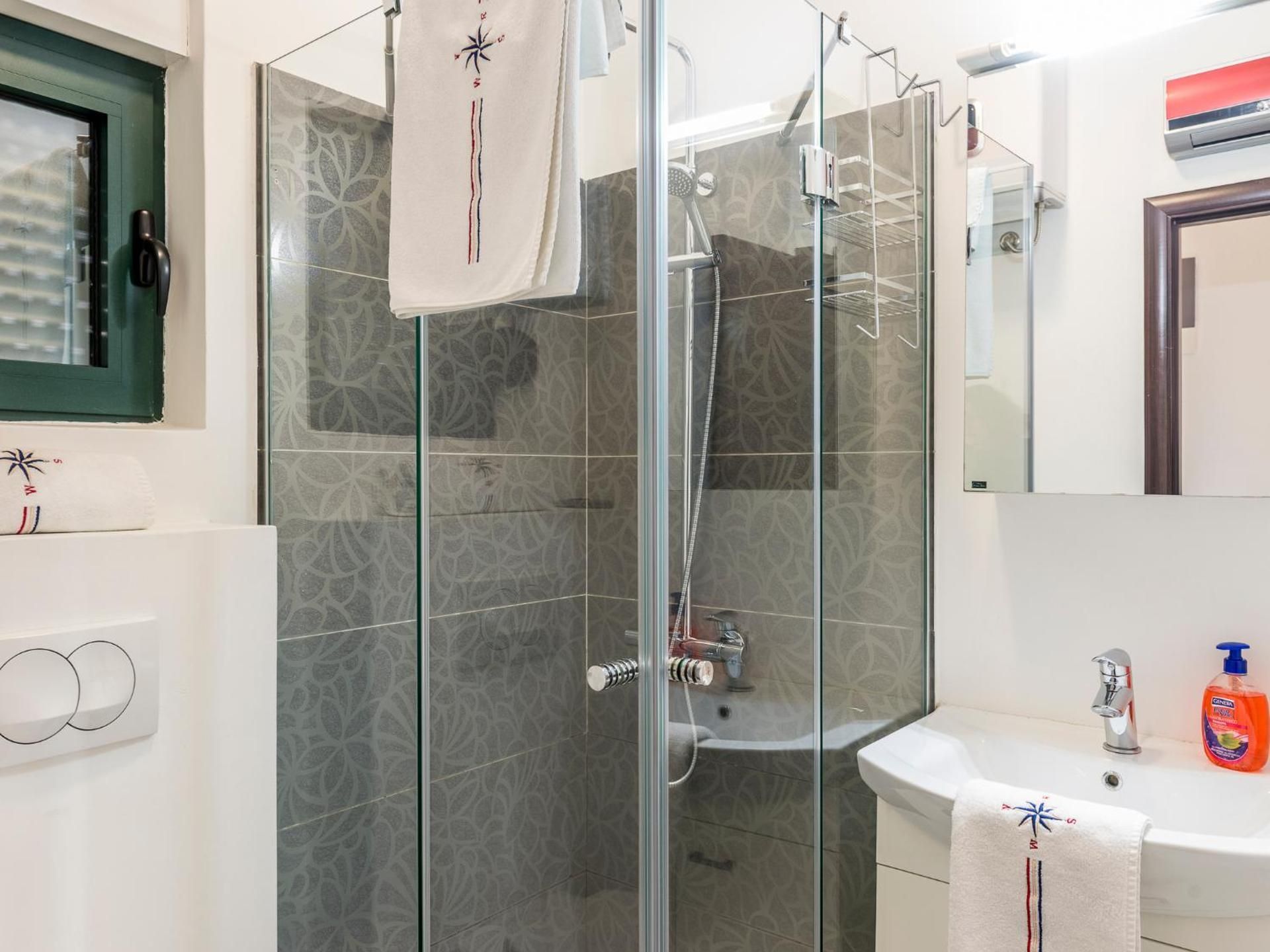 One-Bedroom Apartment with Garden View (4 Adults)