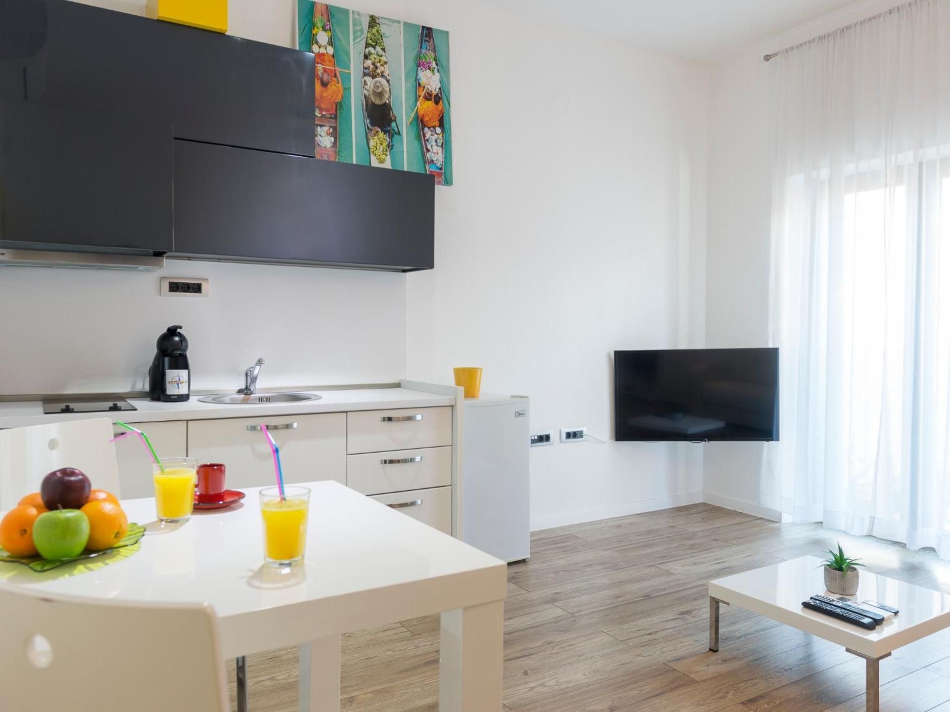 Comfort One Bedroom Apartment with Garden View