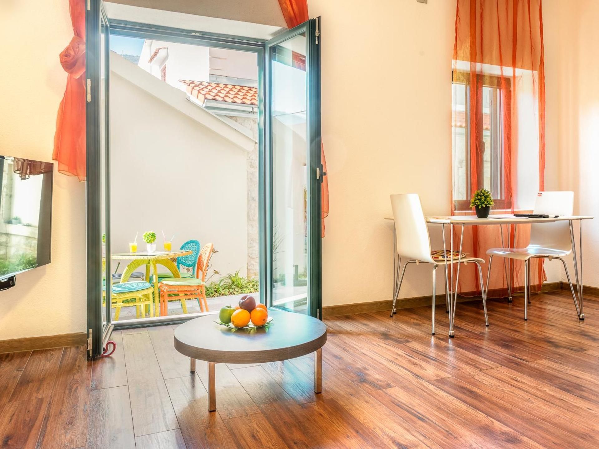 One-Bedroom Apartment with Garden View (4 Adults)