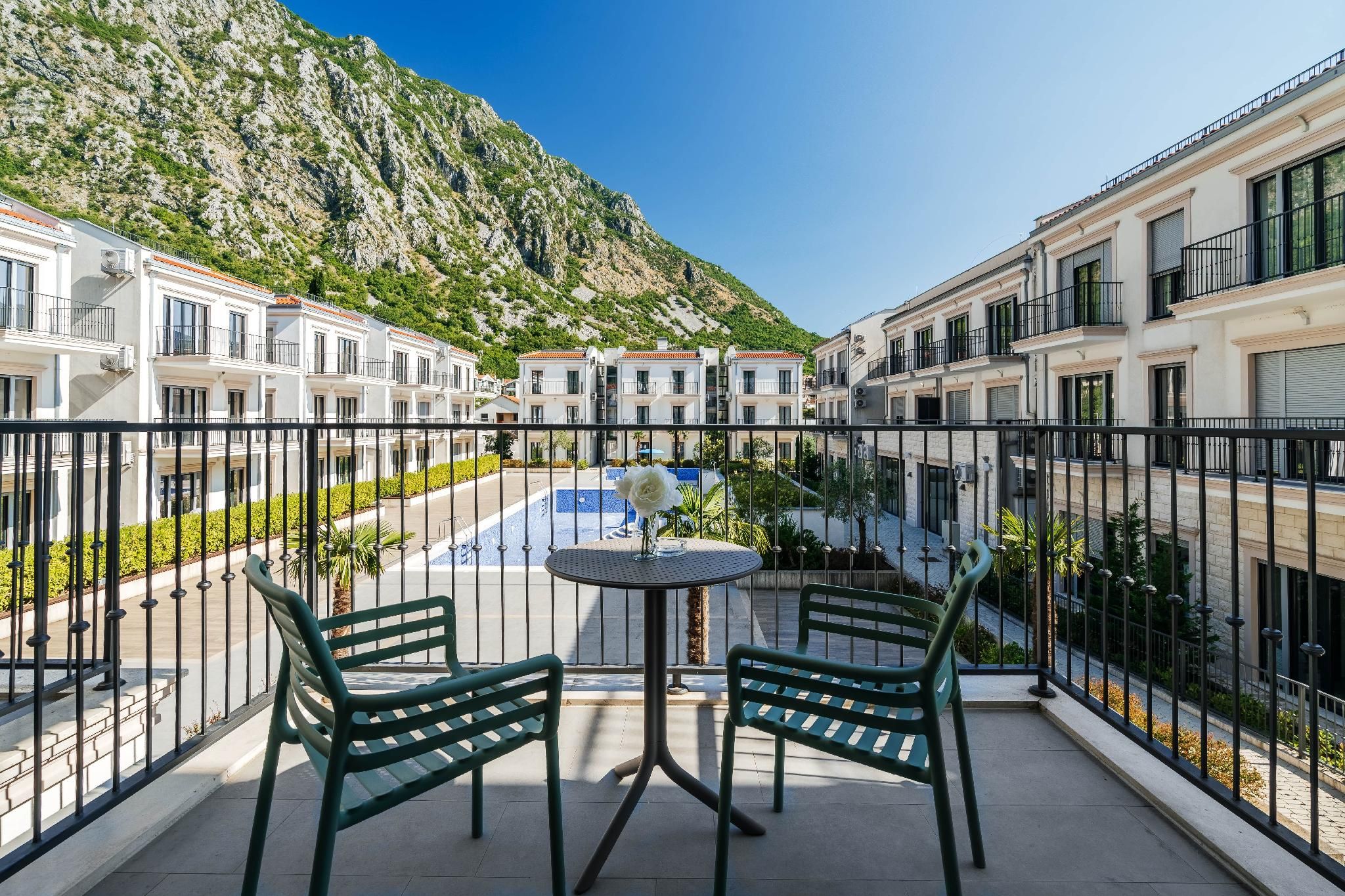 One Bedroom Apartment - Balcony