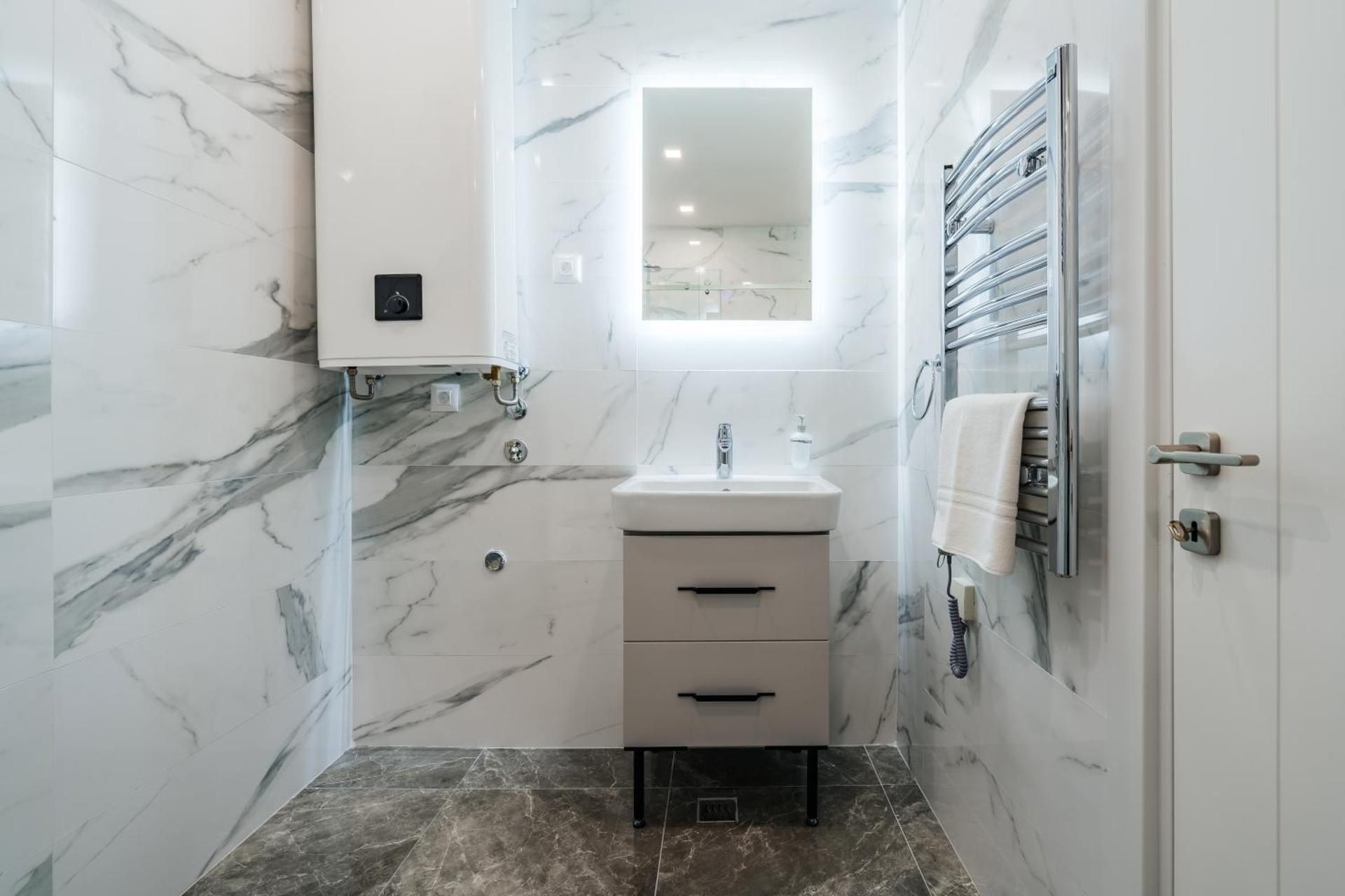 Risan Bay Two Bedroom Sea View Apartment 3