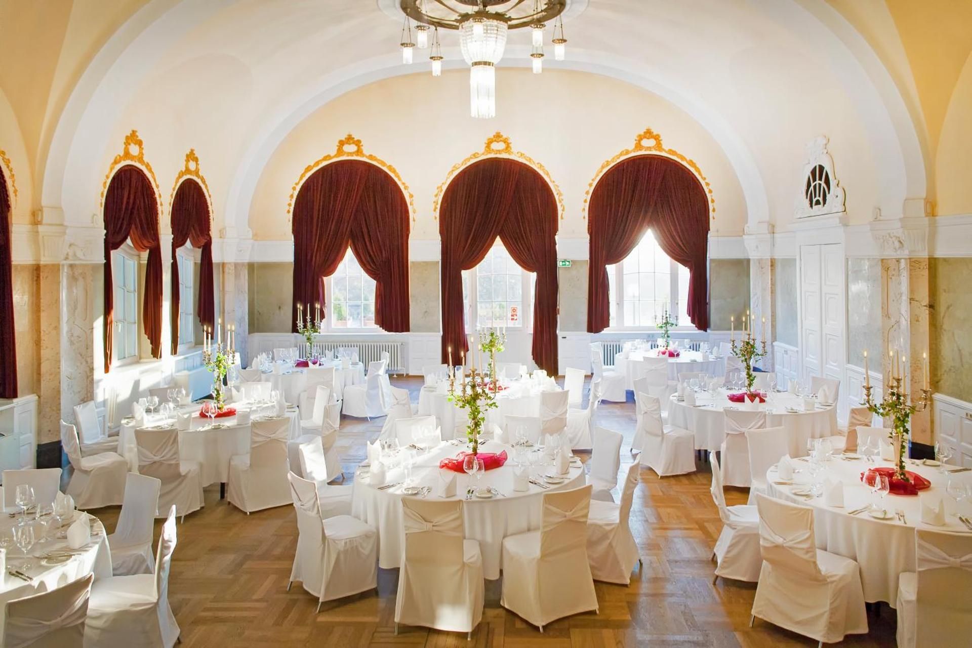 banquet hall