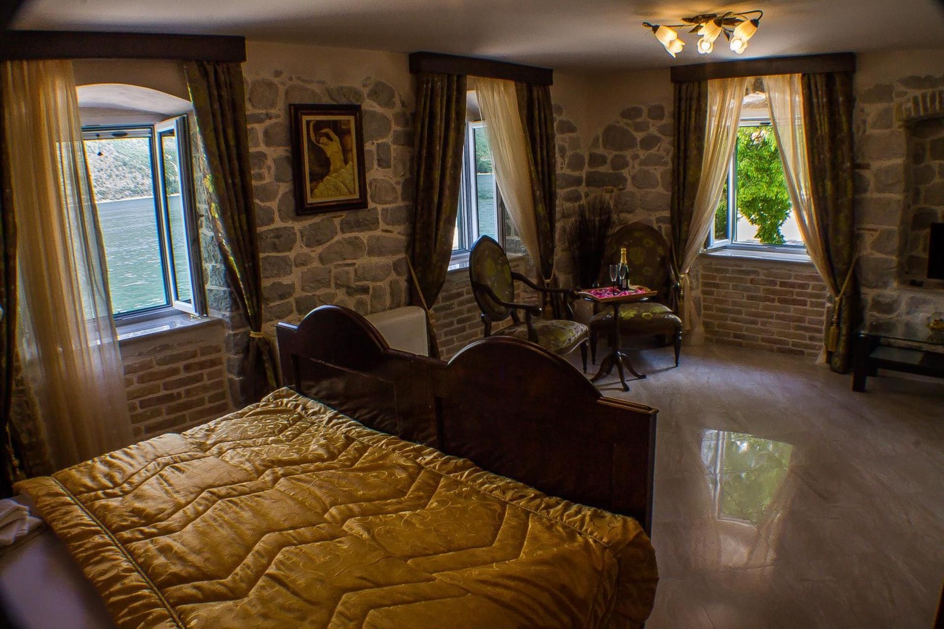Suite with Sea View