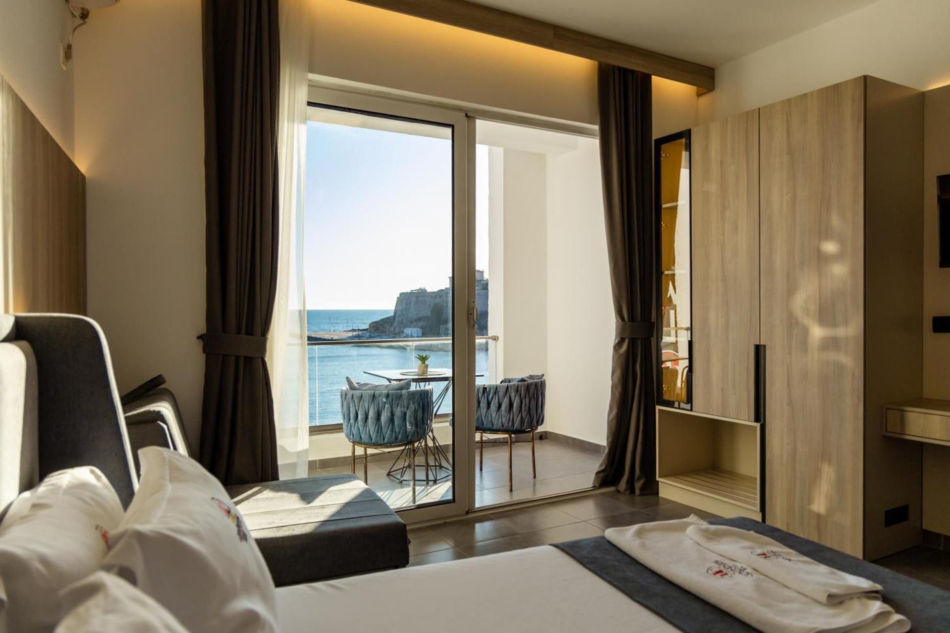 Superior Double Room with Sea View