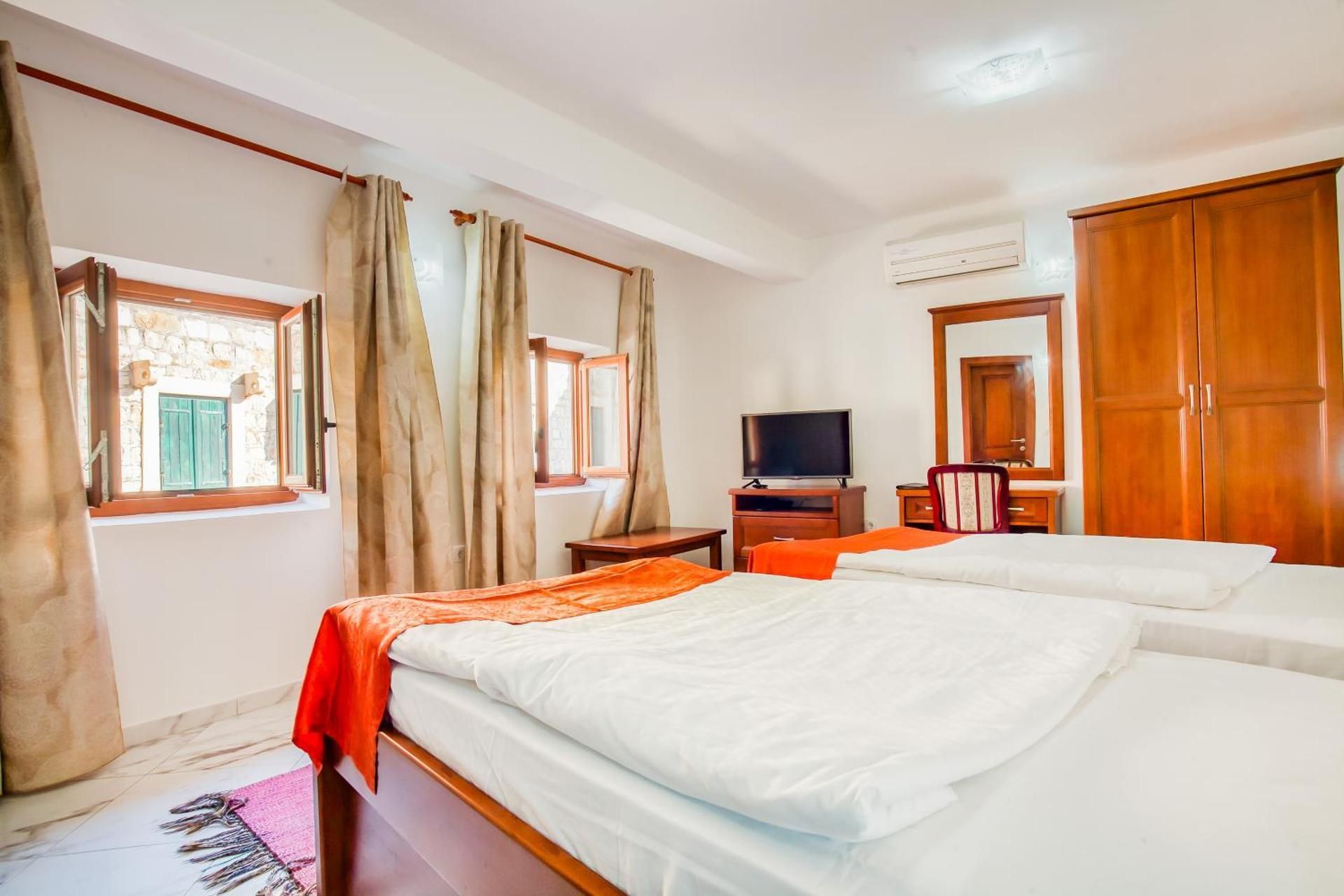 Hotel Palata Venezia Twin Room