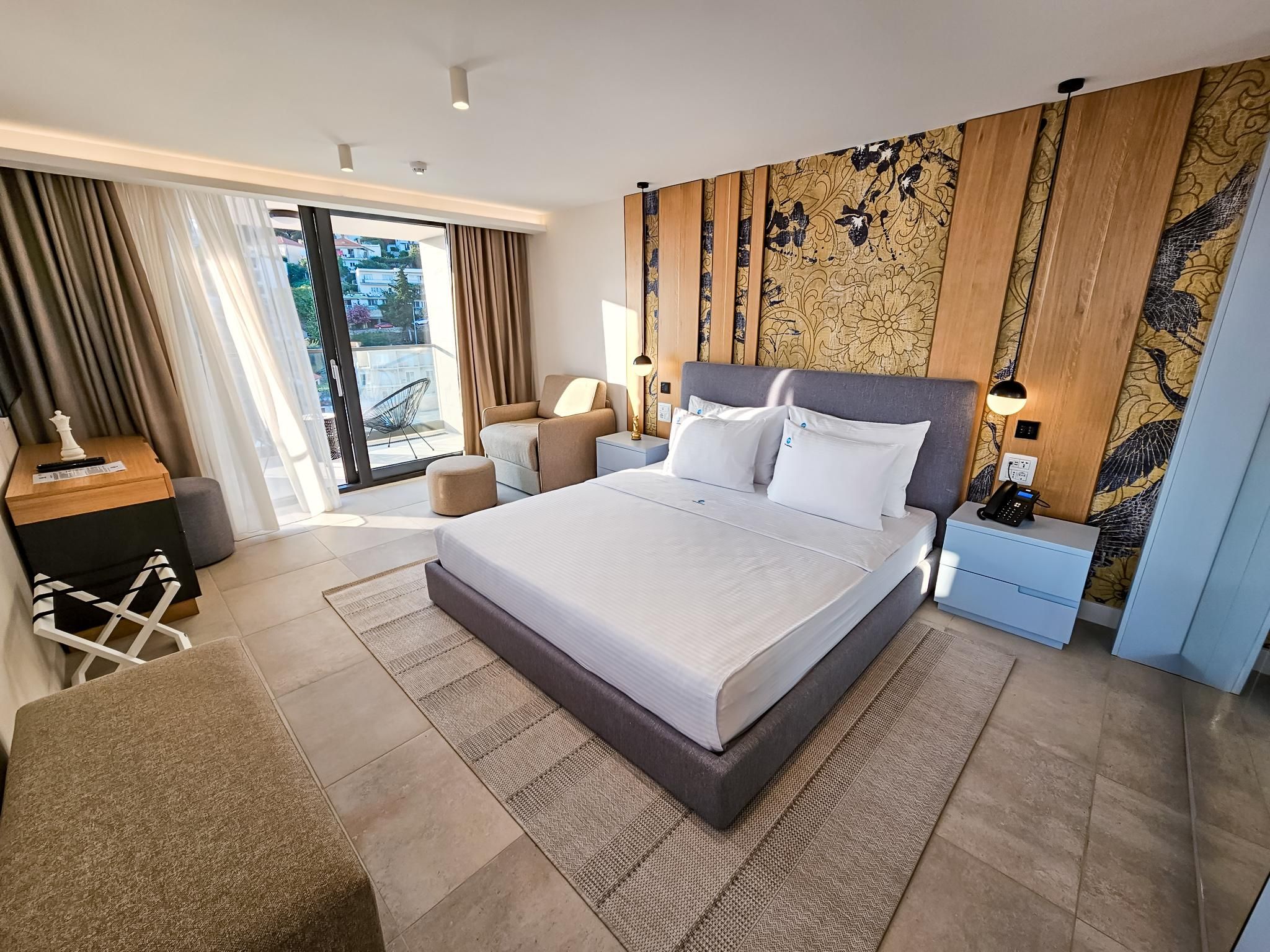 Premier Sea View