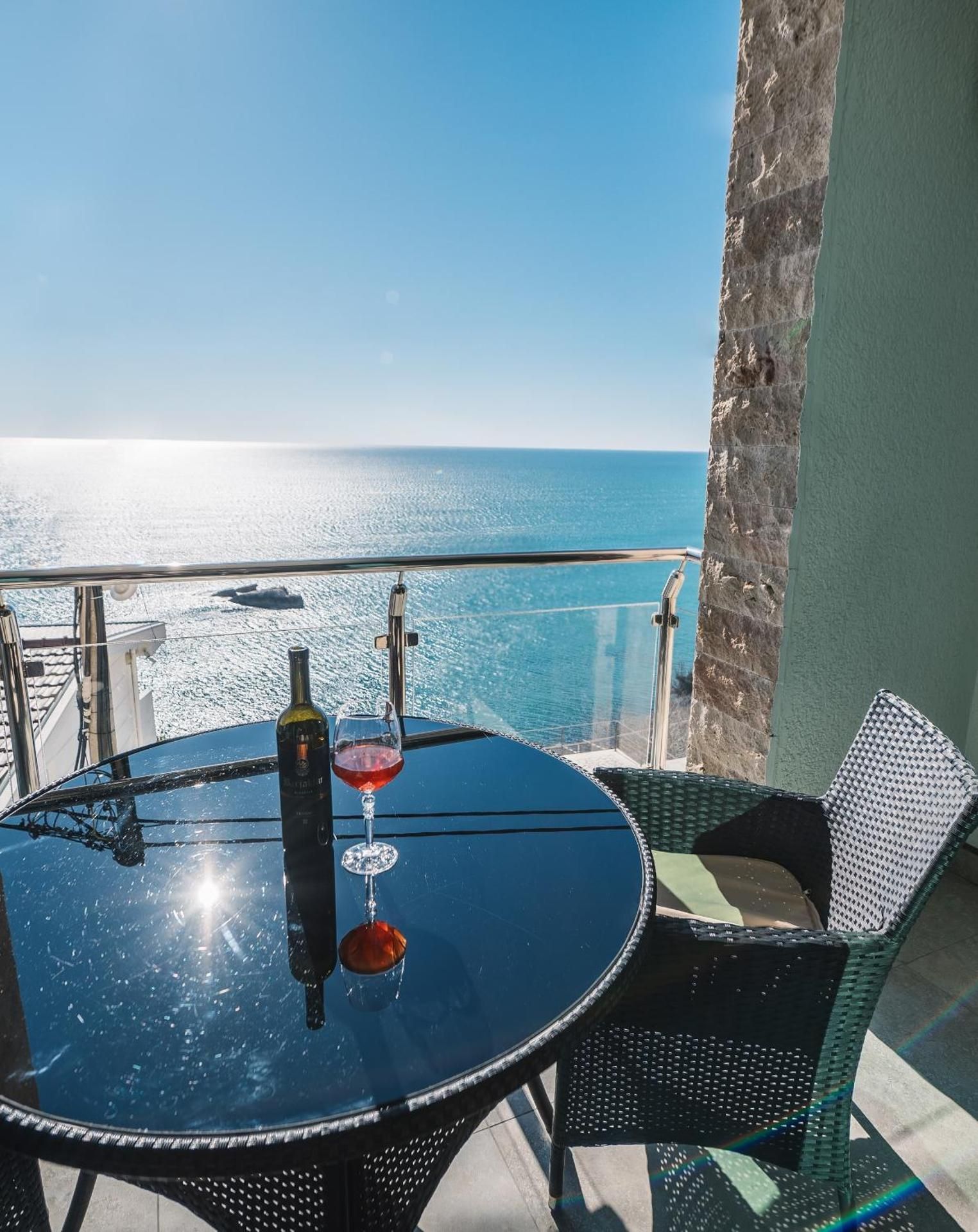 Deluxe Suite with Sea View