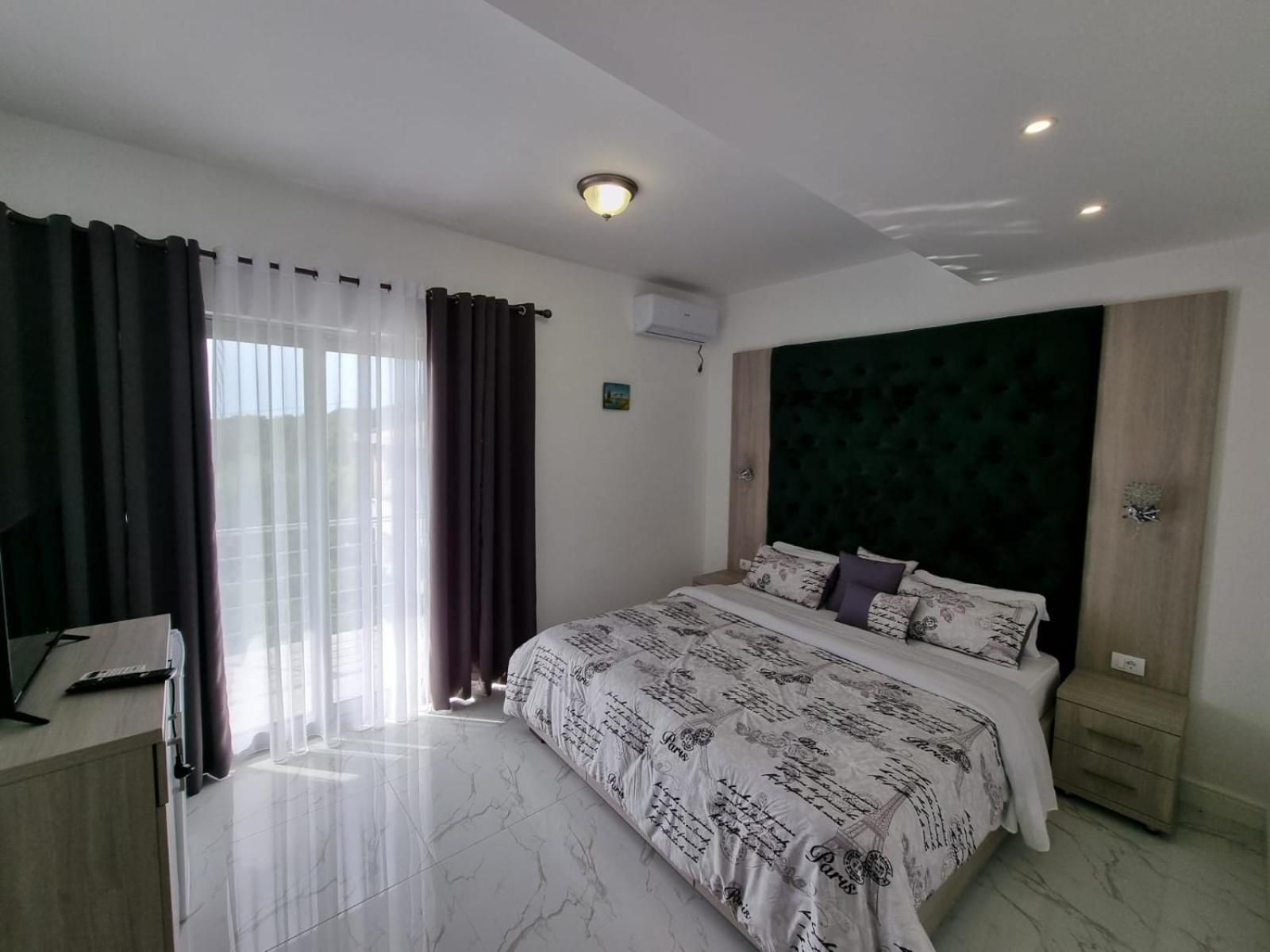 Studio Apartment with Balcony