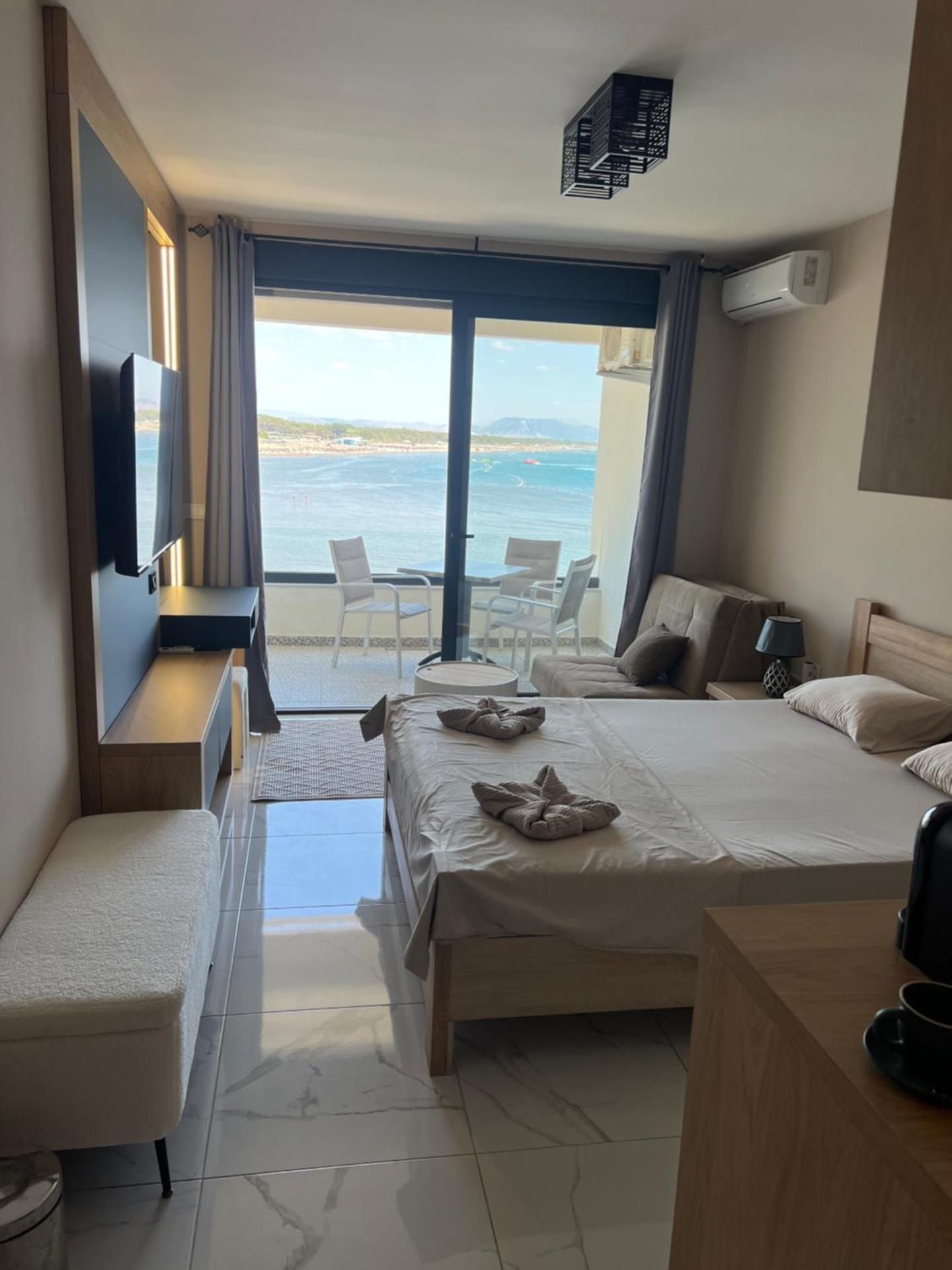 Studio Apartment with Sea View