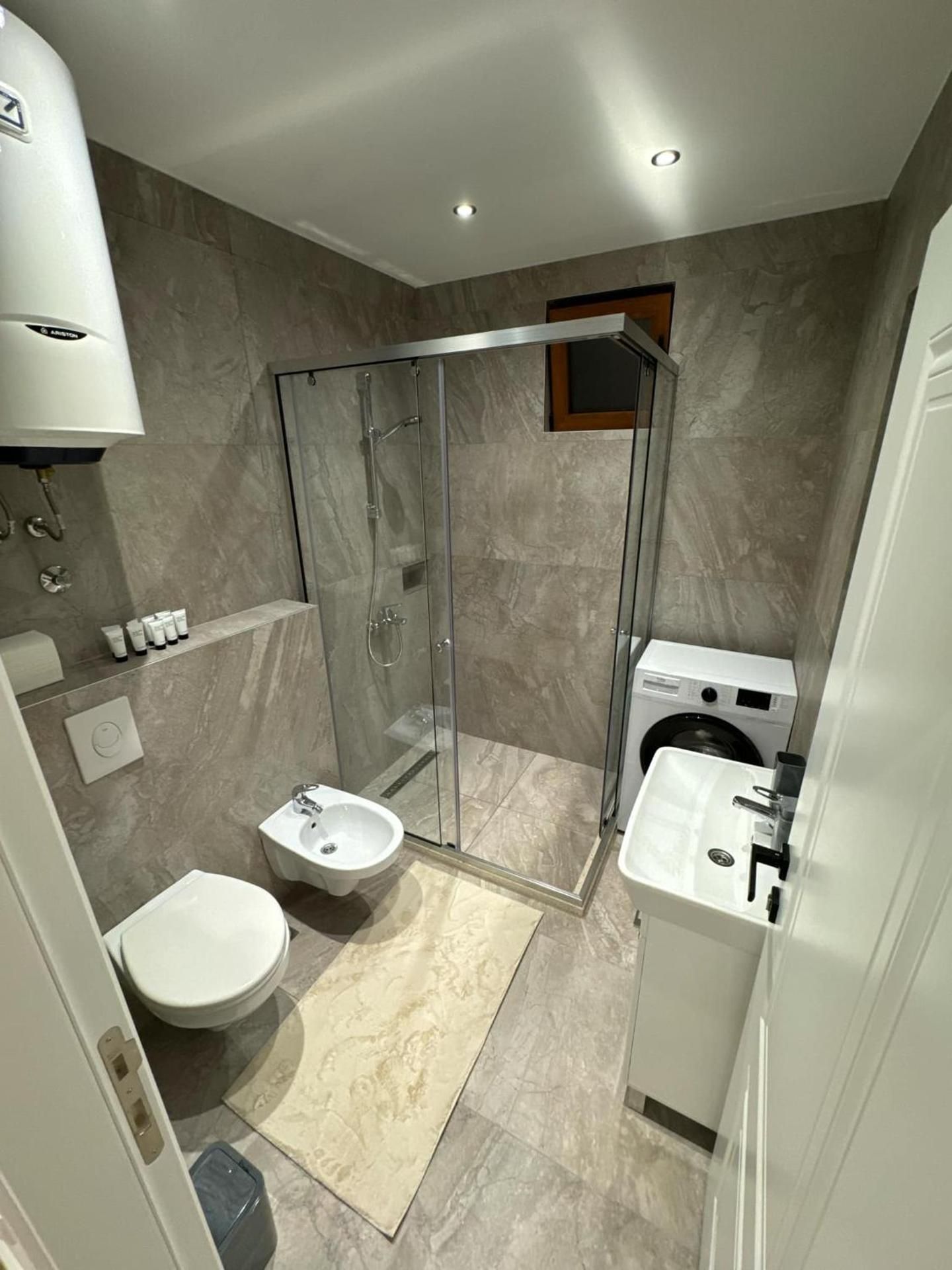 Apart Hotel Llolla Deluxe Suite 3