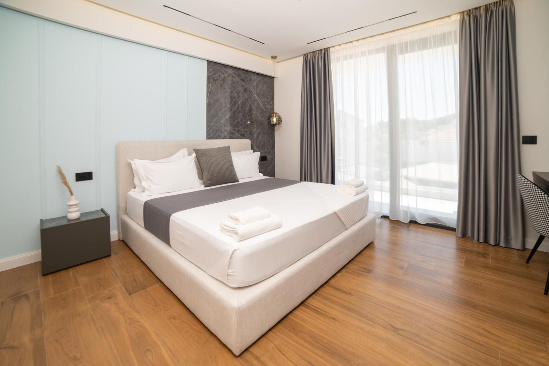 Hotel Teuta Deluxe Double Room