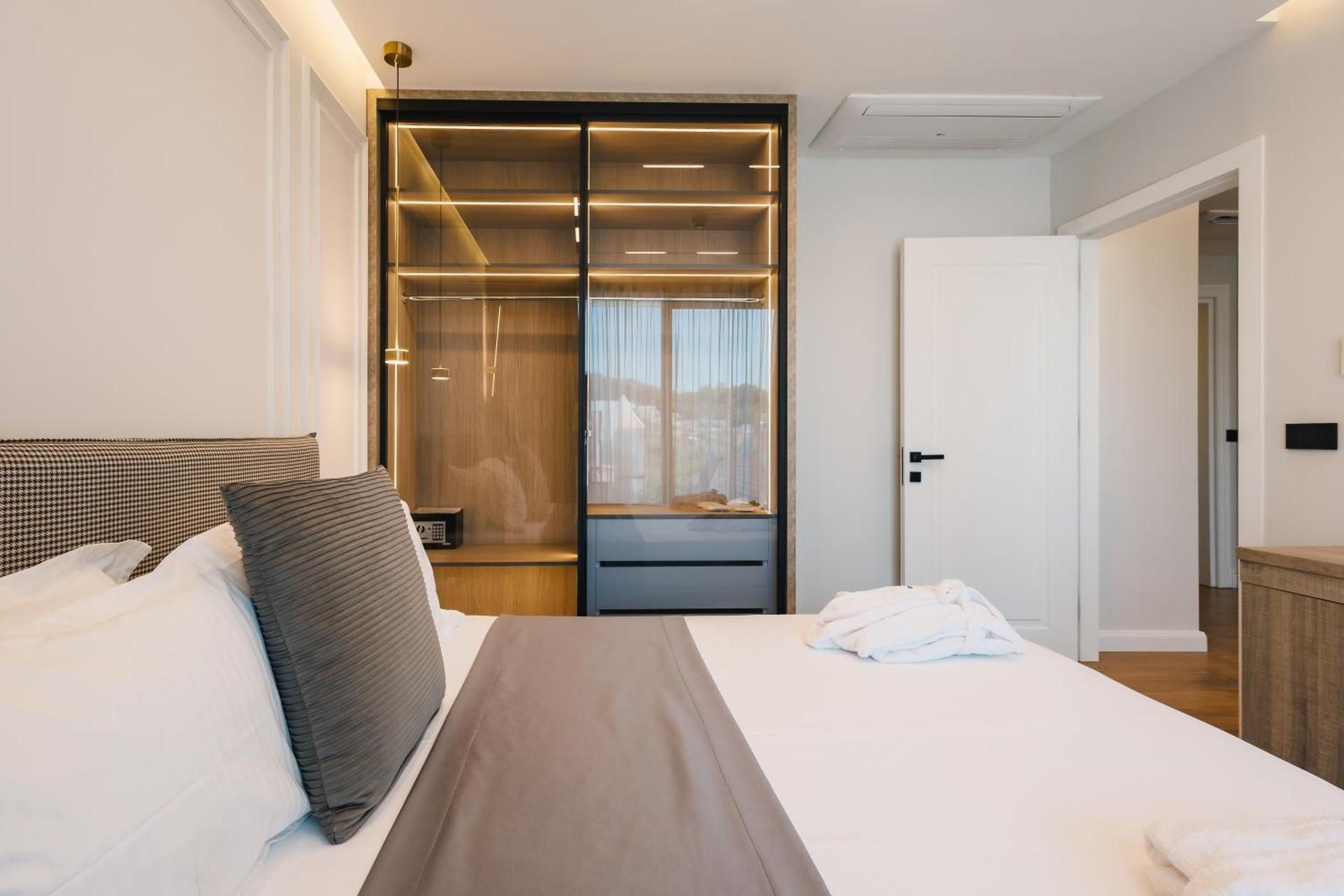 Hotel Teuta Studio with Terrace 2