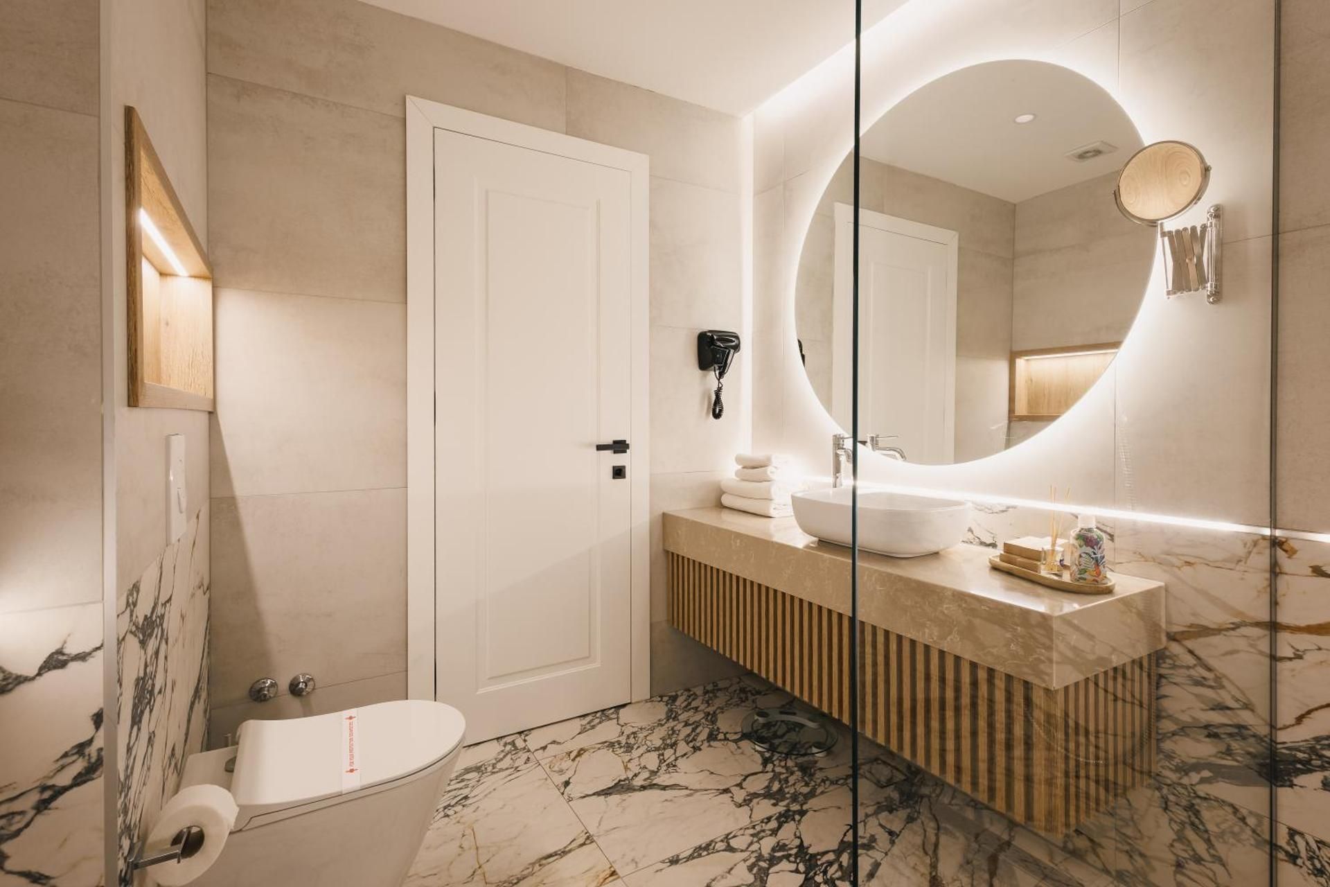 Hotel Teuta Deluxe Double Room 3