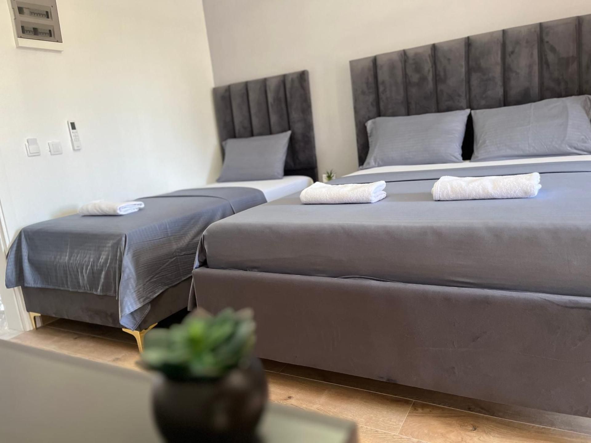 SUPREME Luxury Deluxe Studio