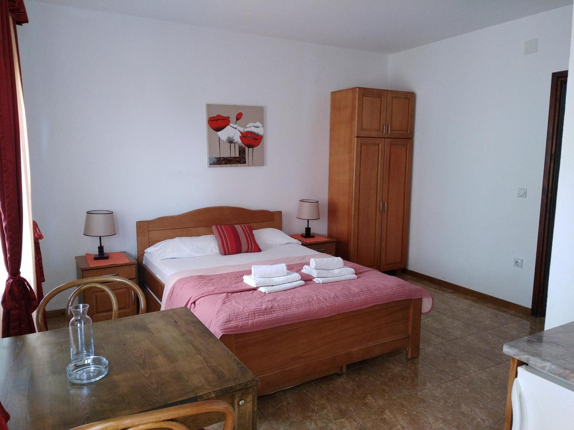 Majero Apartments Studio with Sea View (2 Adults)