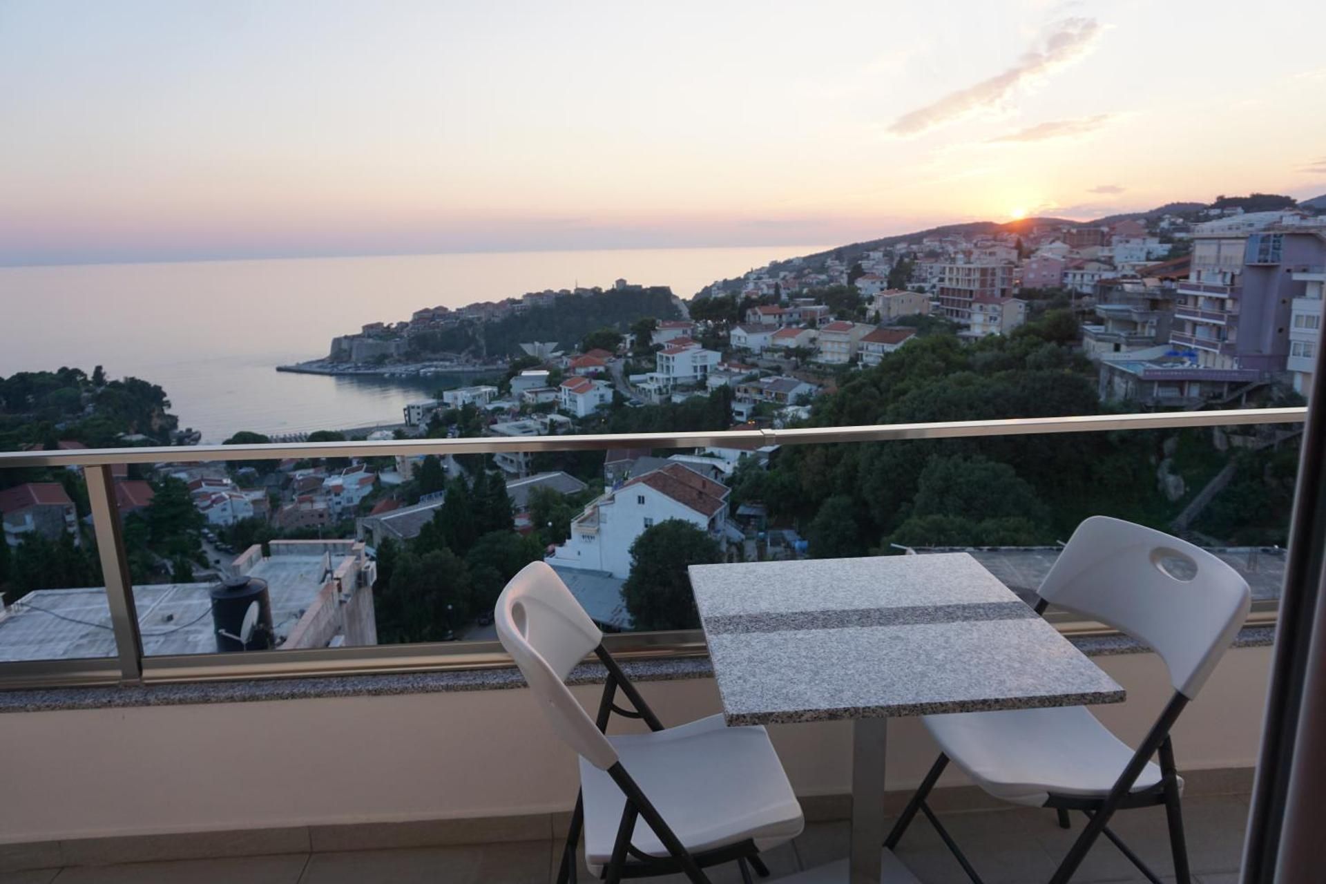Deluxe Triple Room with Sea View