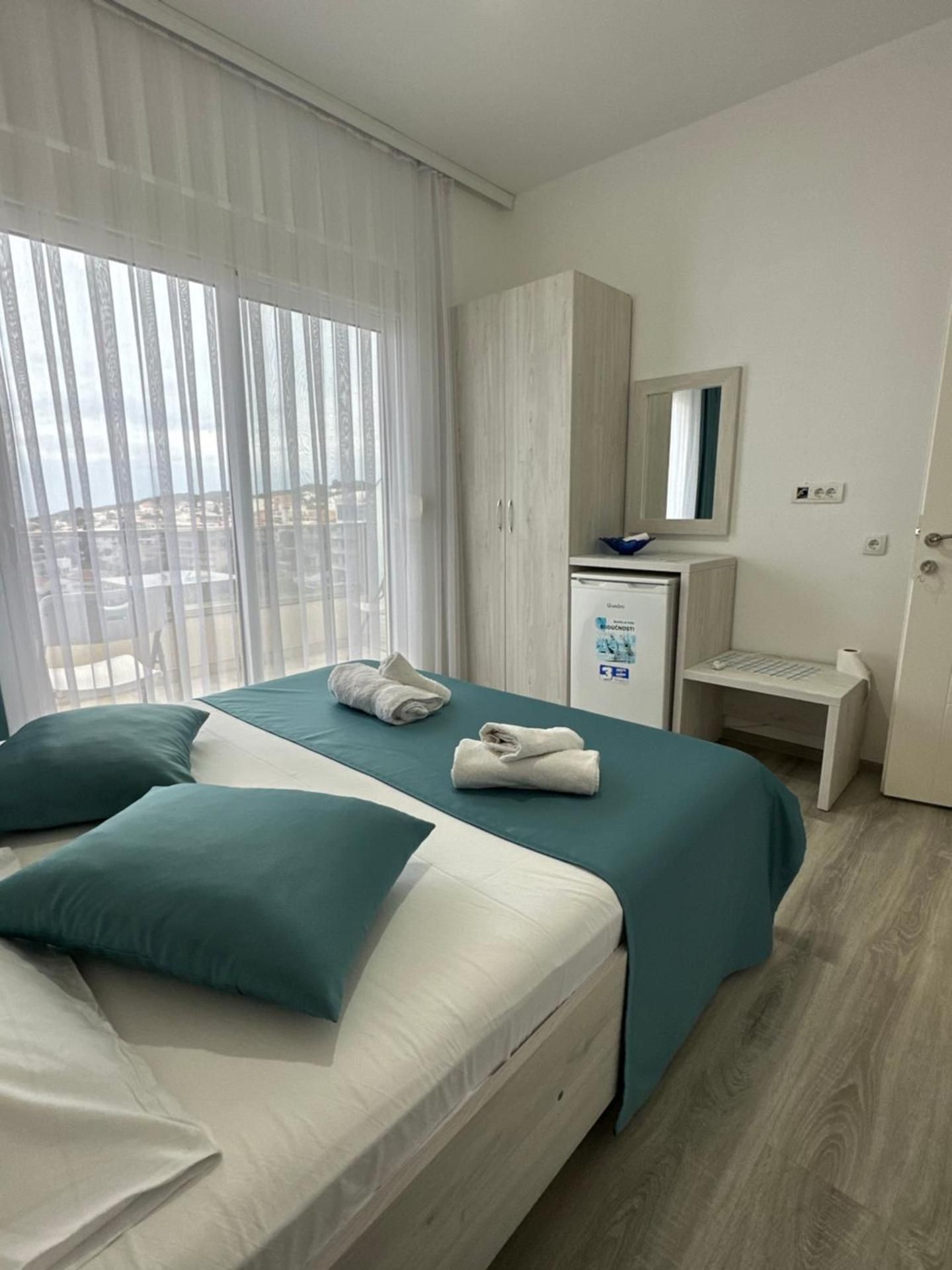 One-Bedroom Apartment with Balcony and Sea View