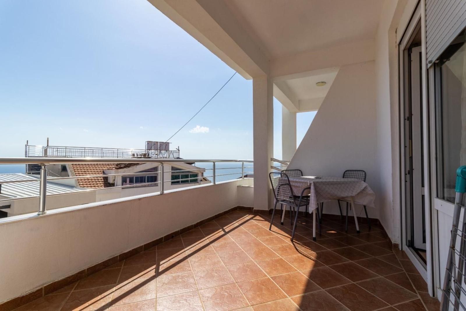 One-Bedroom Apartment with Sea View and Terrace