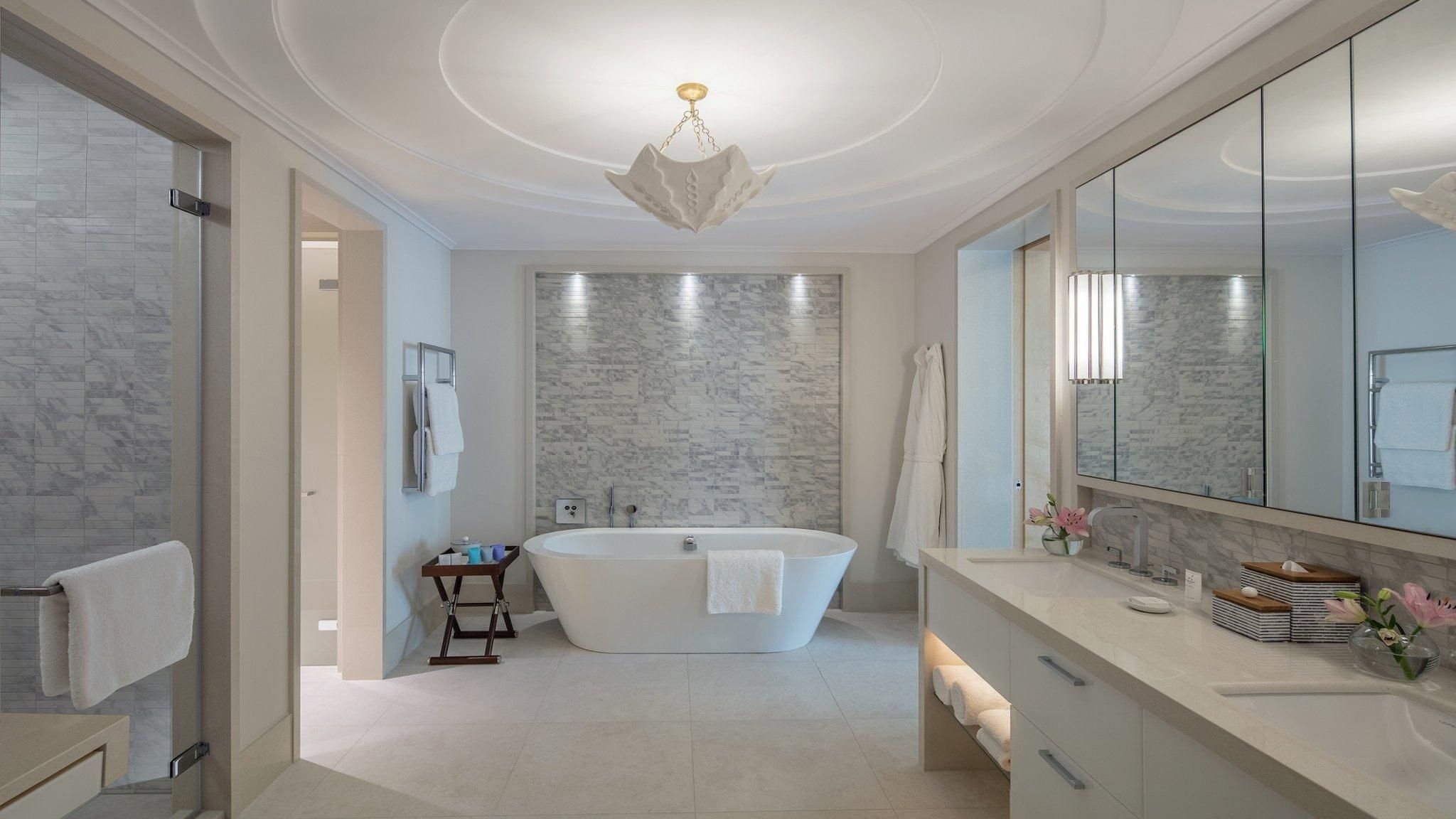 3 Bedroom Penthouse Dining Sea View Balcony Aqua