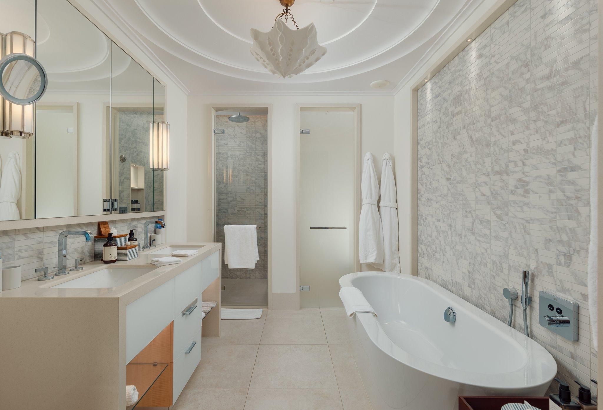 1 Bedroom Suite Sea View