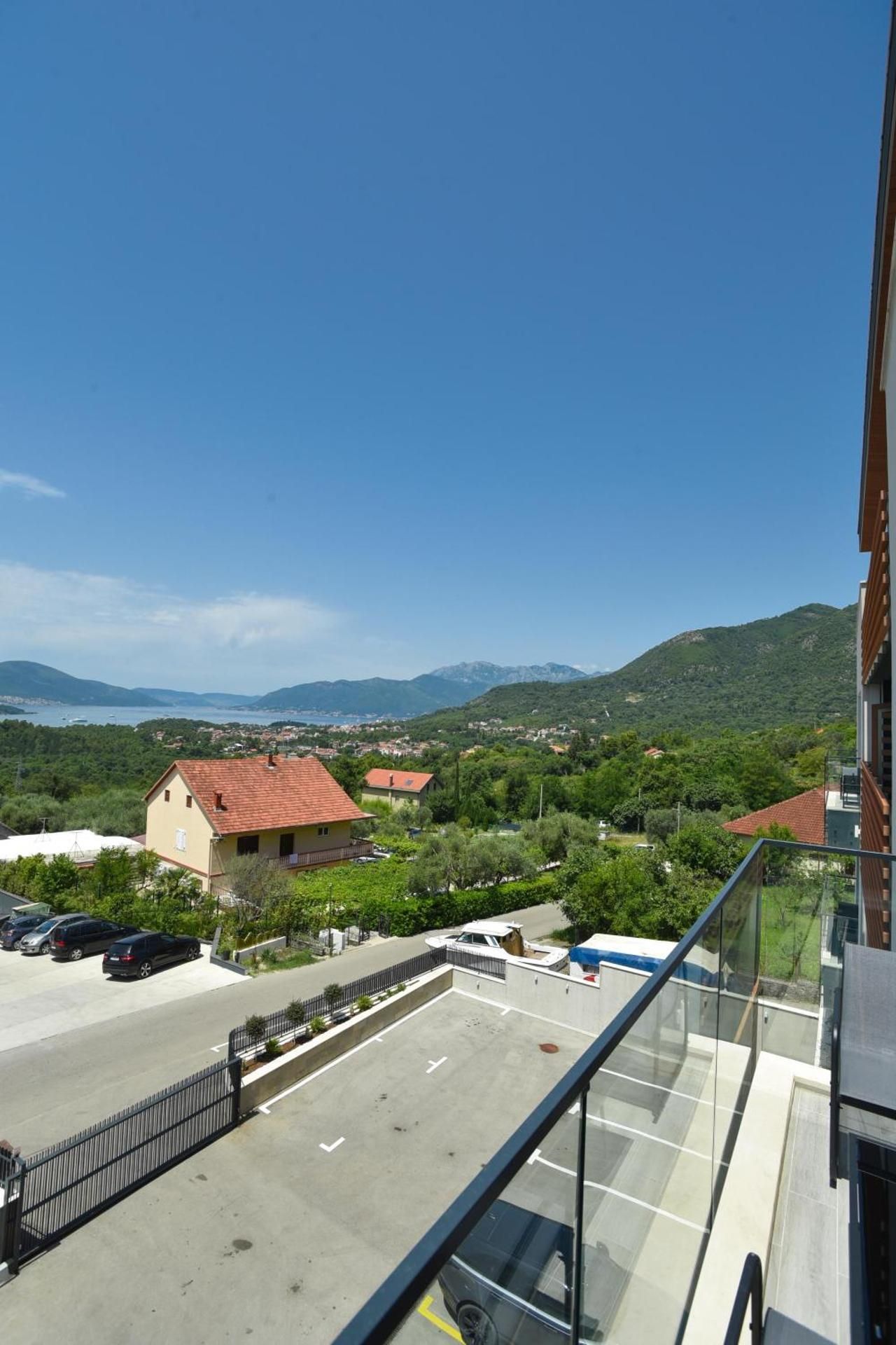 One-Bedroom Apartment with Sea View and Terrace