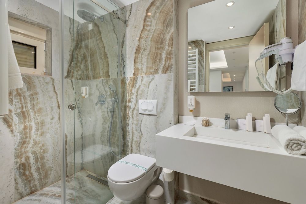 Splendido Bay Hotel 4* Standard Triple Room 7