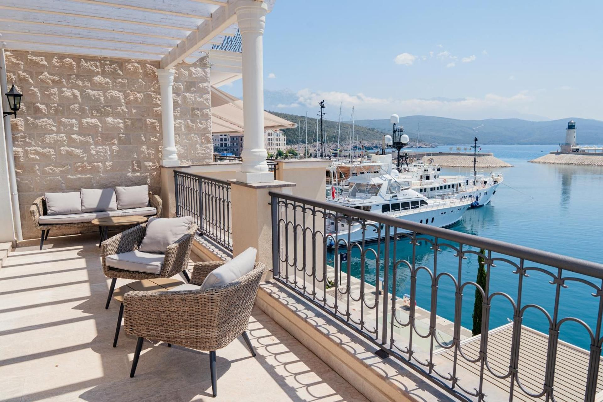 TWO BEDROOM RESIDENCE SEA VIEW