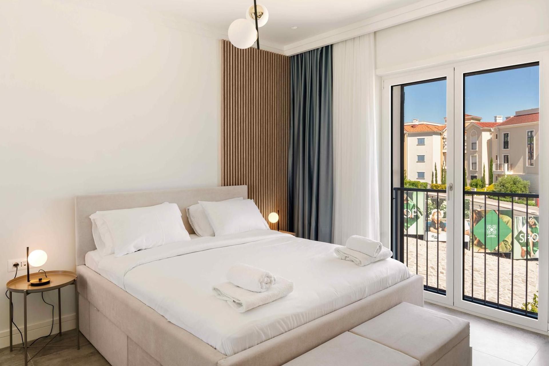 One-Bedroom Apartment with Pool View