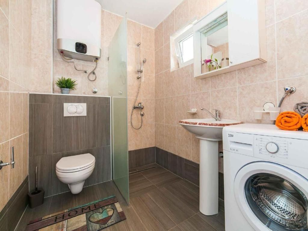 Family Two-Bedroom Apartment with View