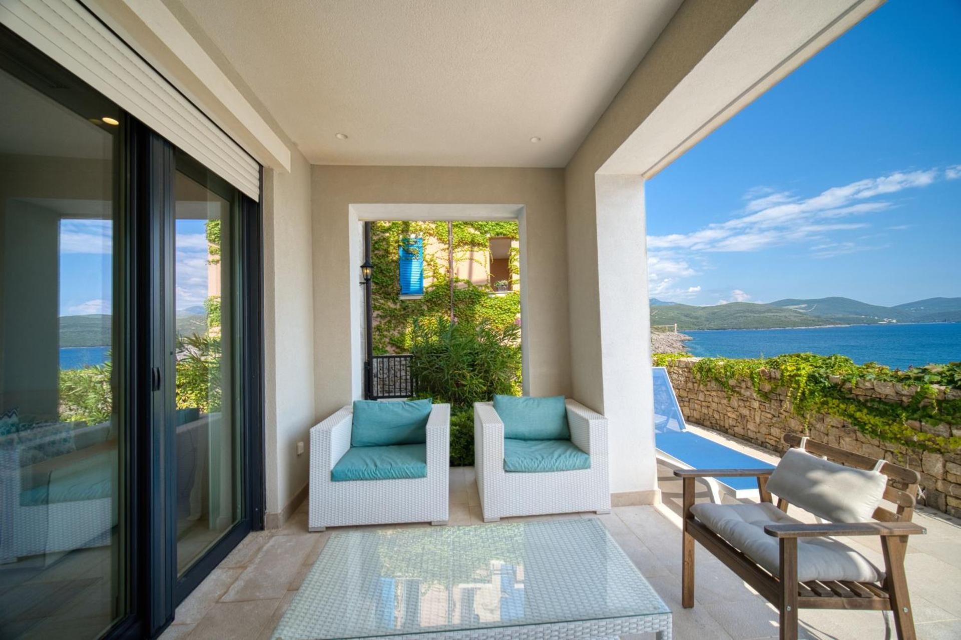 Apartment with Sea View