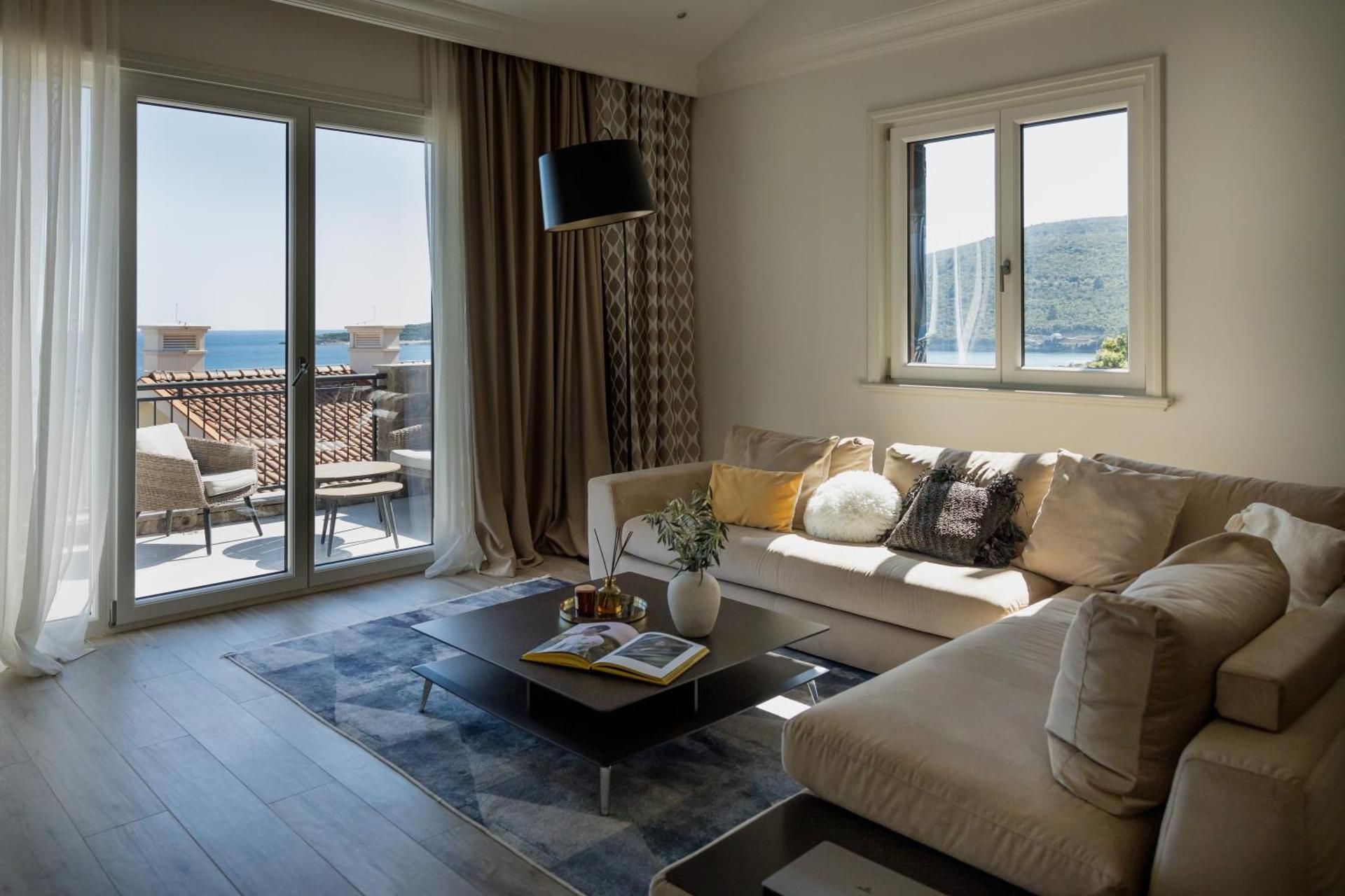 Apartment with Sea View