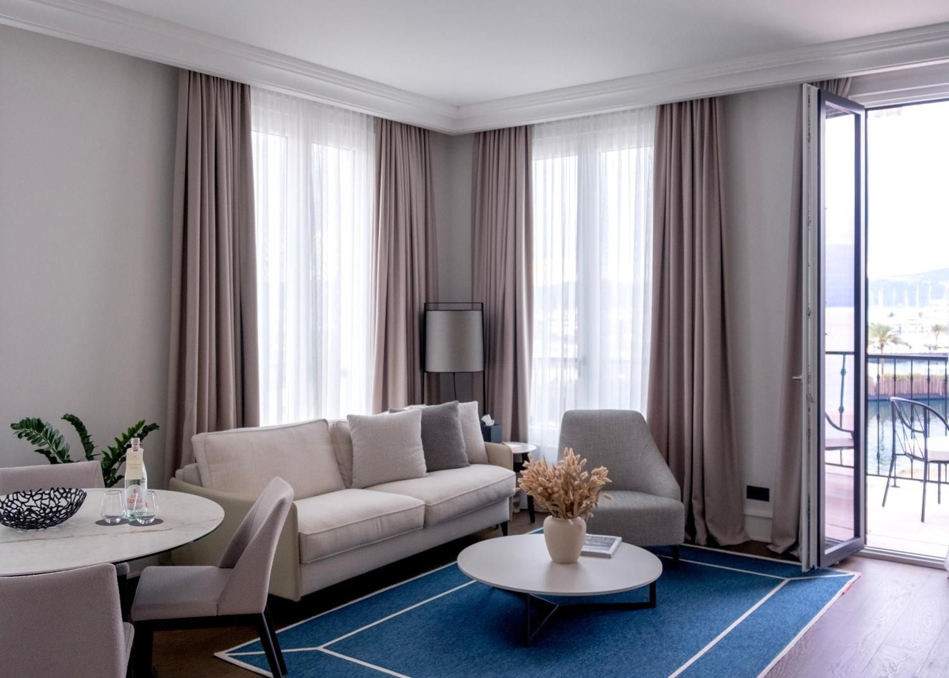 Suite with Sea View
