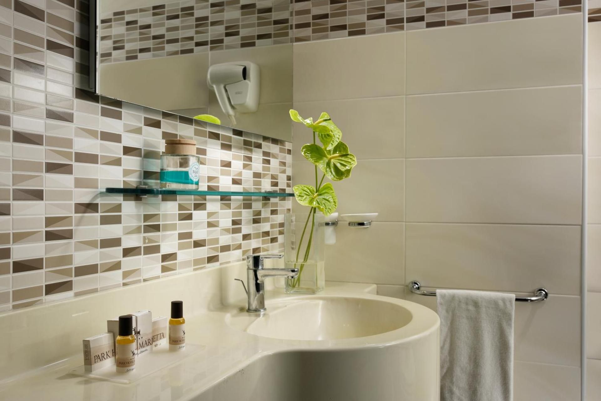 Park Hotel Marinetta Comfort Triple Room 3