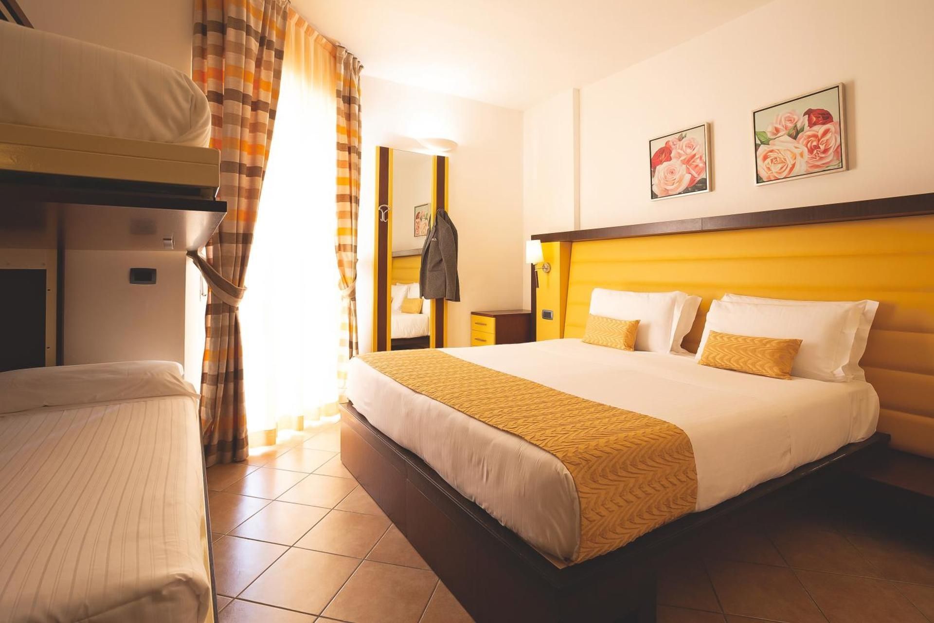 Park Hotel Marinetta Comfort Triple Room 2